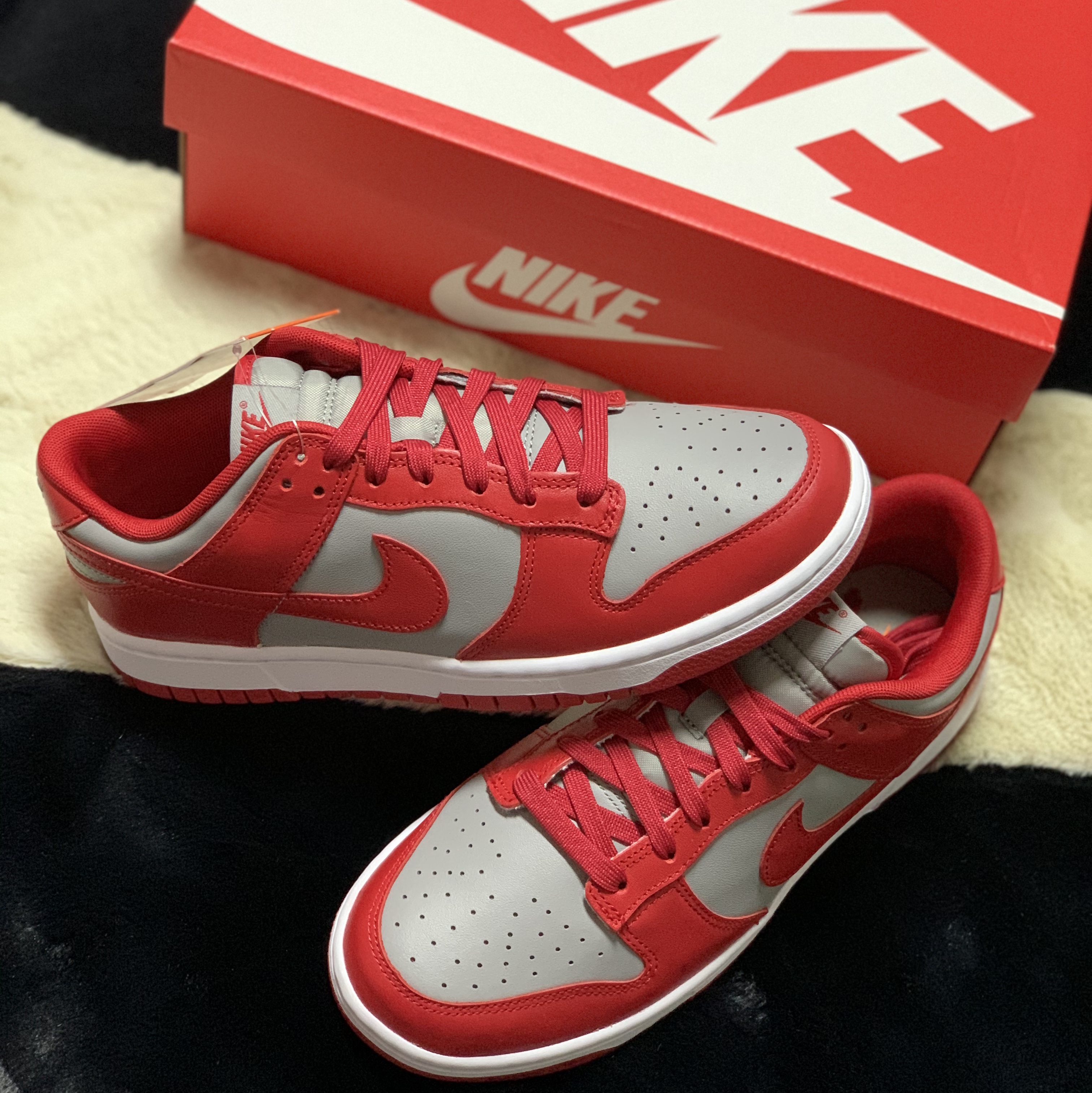 Nike Dunk Low Retro Medium Grey 착용 스타일 - 2