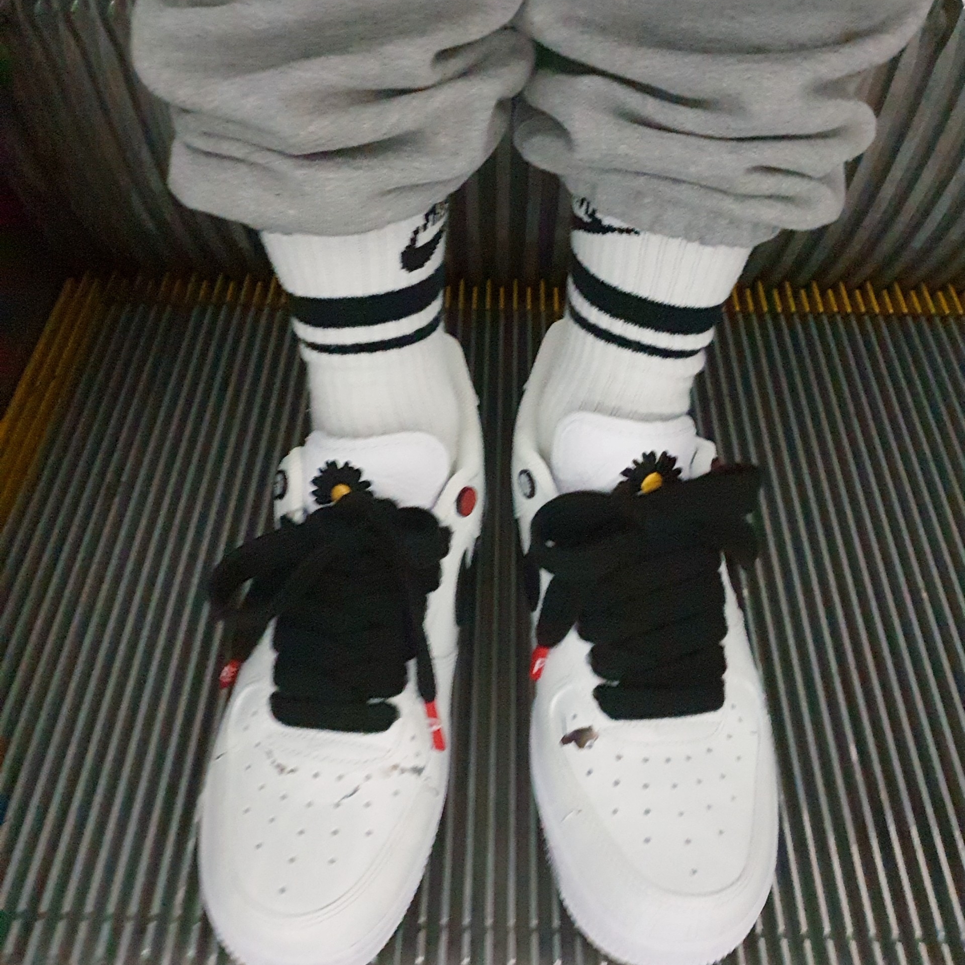 Nike x Peaceminusone Air Force 1 Low Para-Noise 2.0 착용 스타일