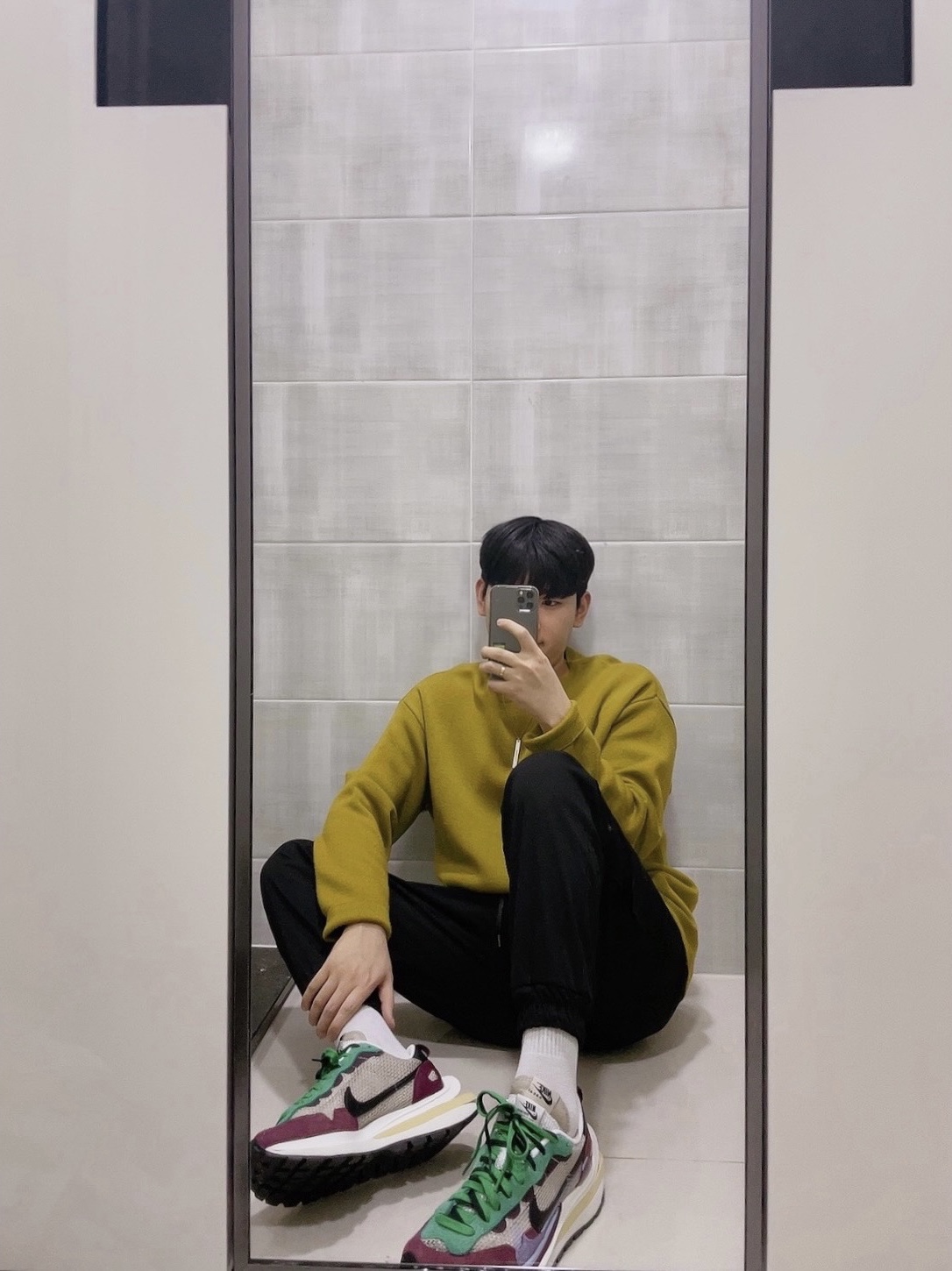 Nike x Sacai VaporWaffle String & Black Villain Red 착용 스타일 - 1