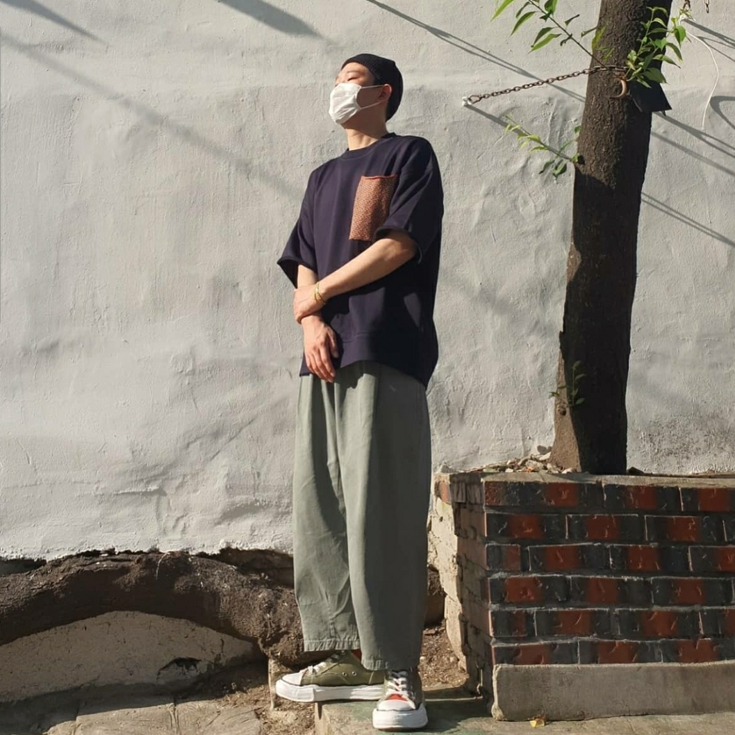 Maison Mihara Yasuhiro x Nigel Cabourn Low Cut Sneakers Army Green 착용 스타일 - 1