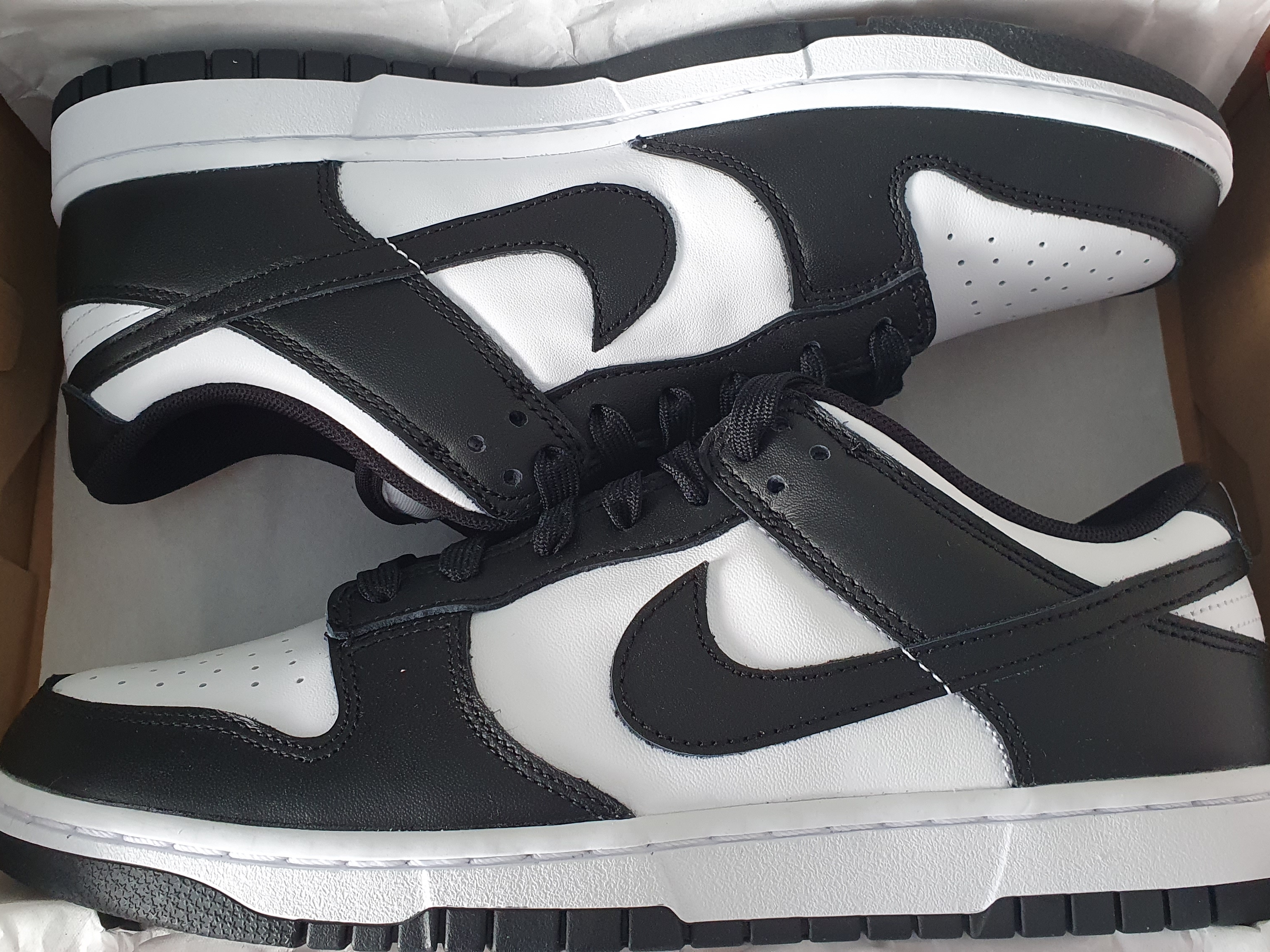 Nike Dunk Low Retro Black 착용 스타일