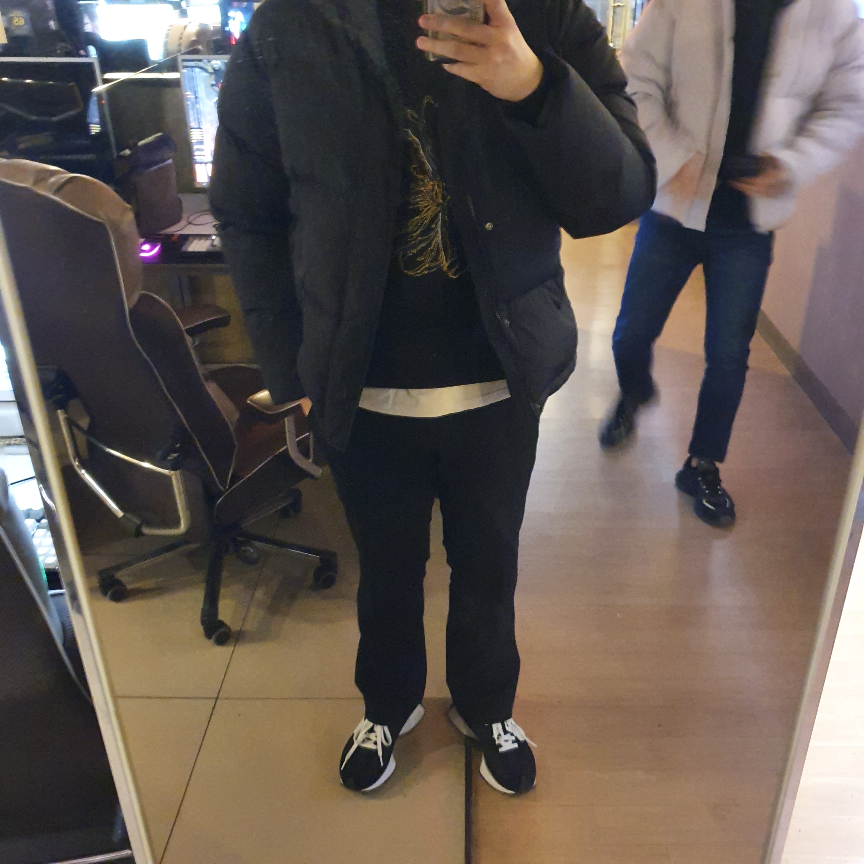 New Balance 327 Black 착용 스타일