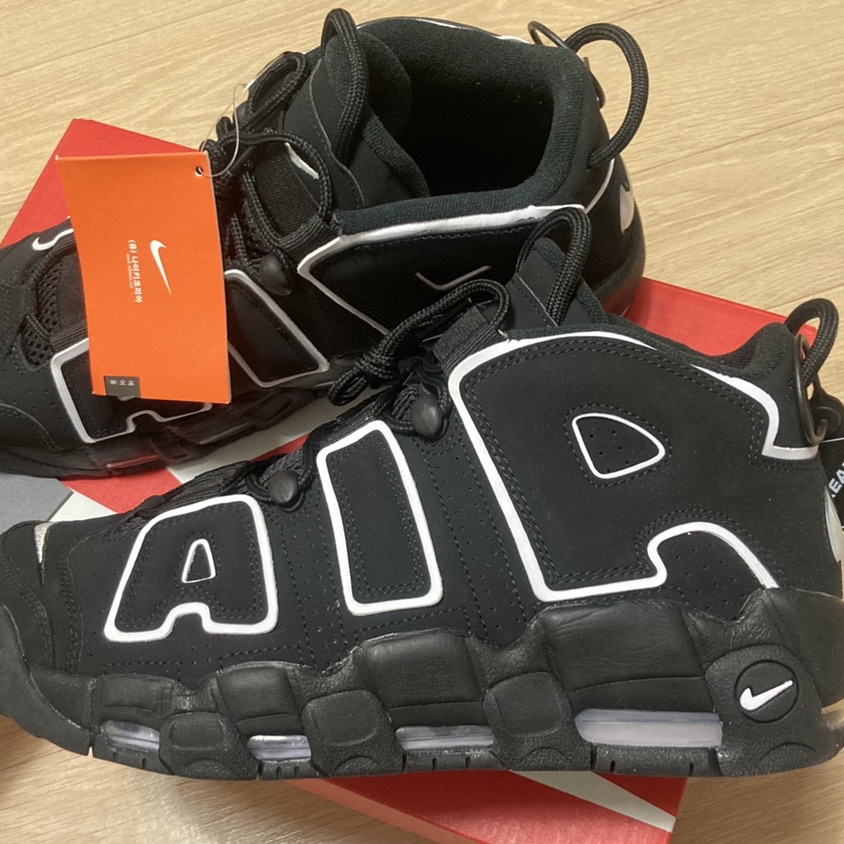 Nike Air More Uptempo Black White 2020 착용 스타일