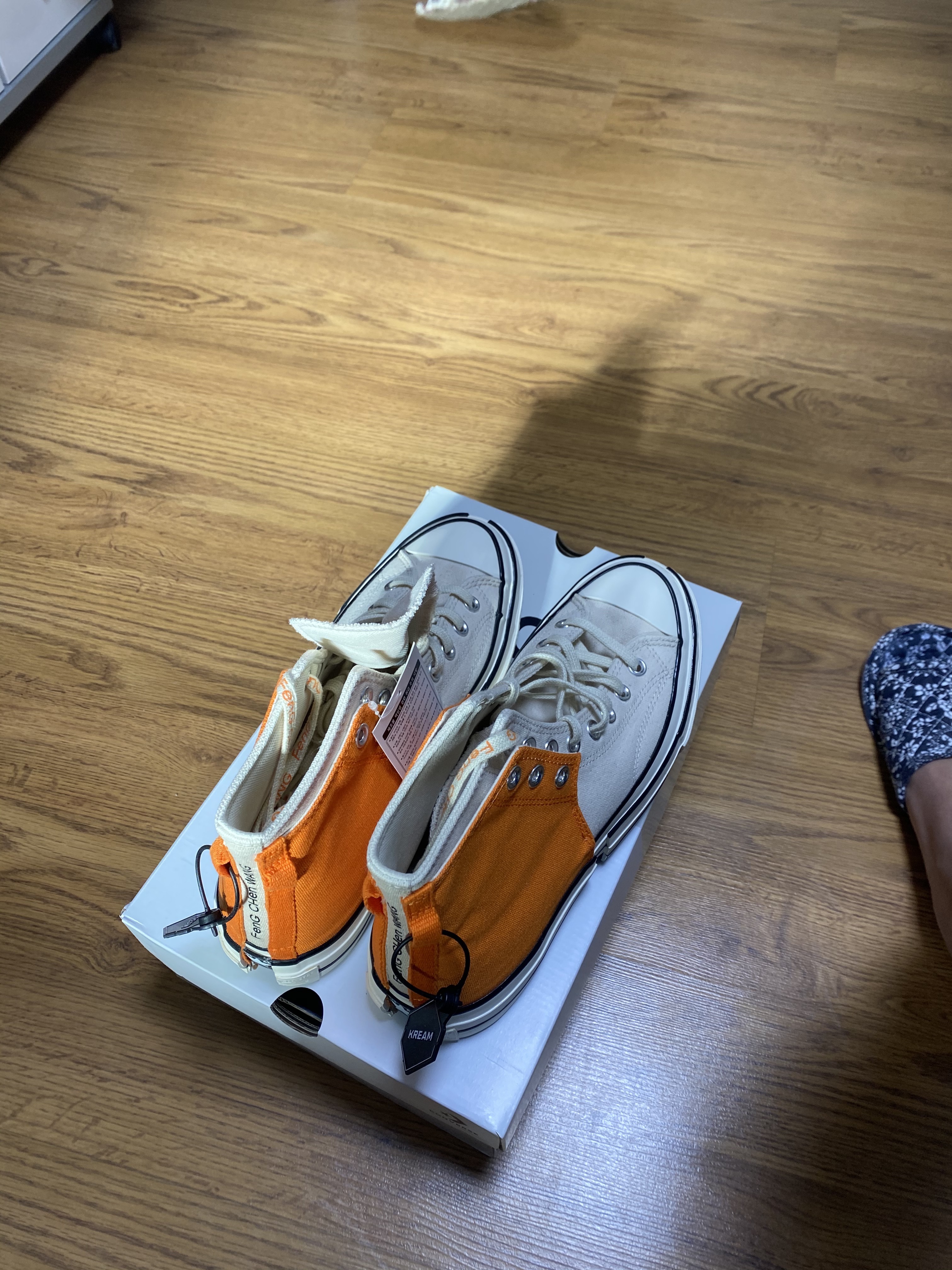 Converse x Feng Chen Wang Chuck 70 2-in-1 Persimmon Orange 착용 스타일 - 2