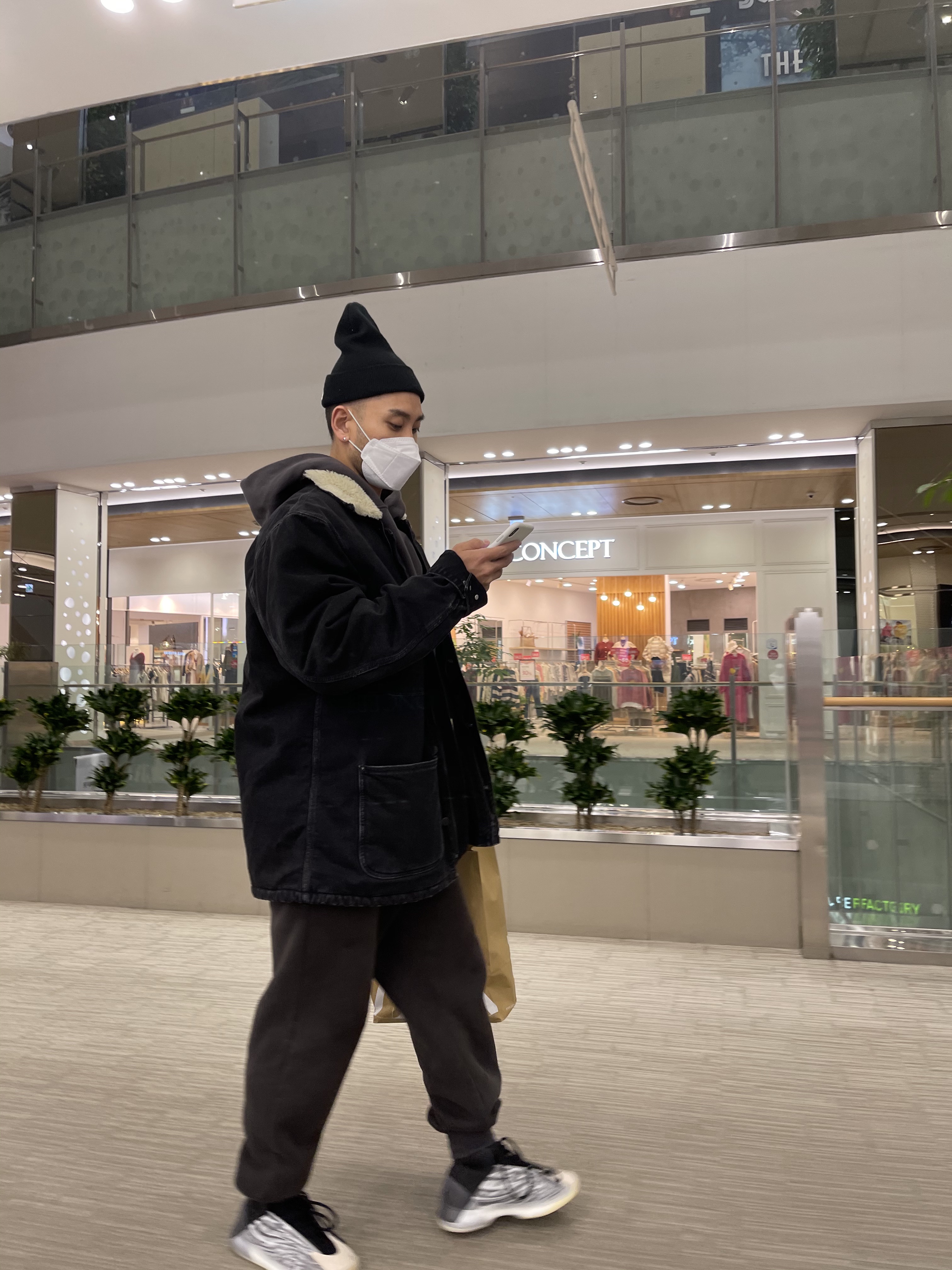 Adidas Yeezy QNTM Lifestyle 착용 스타일 - 2