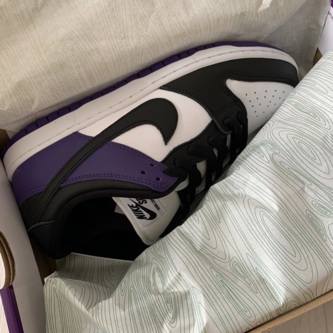 Nike SB Dunk Low Pro Court Purple 착용 스타일 - 1