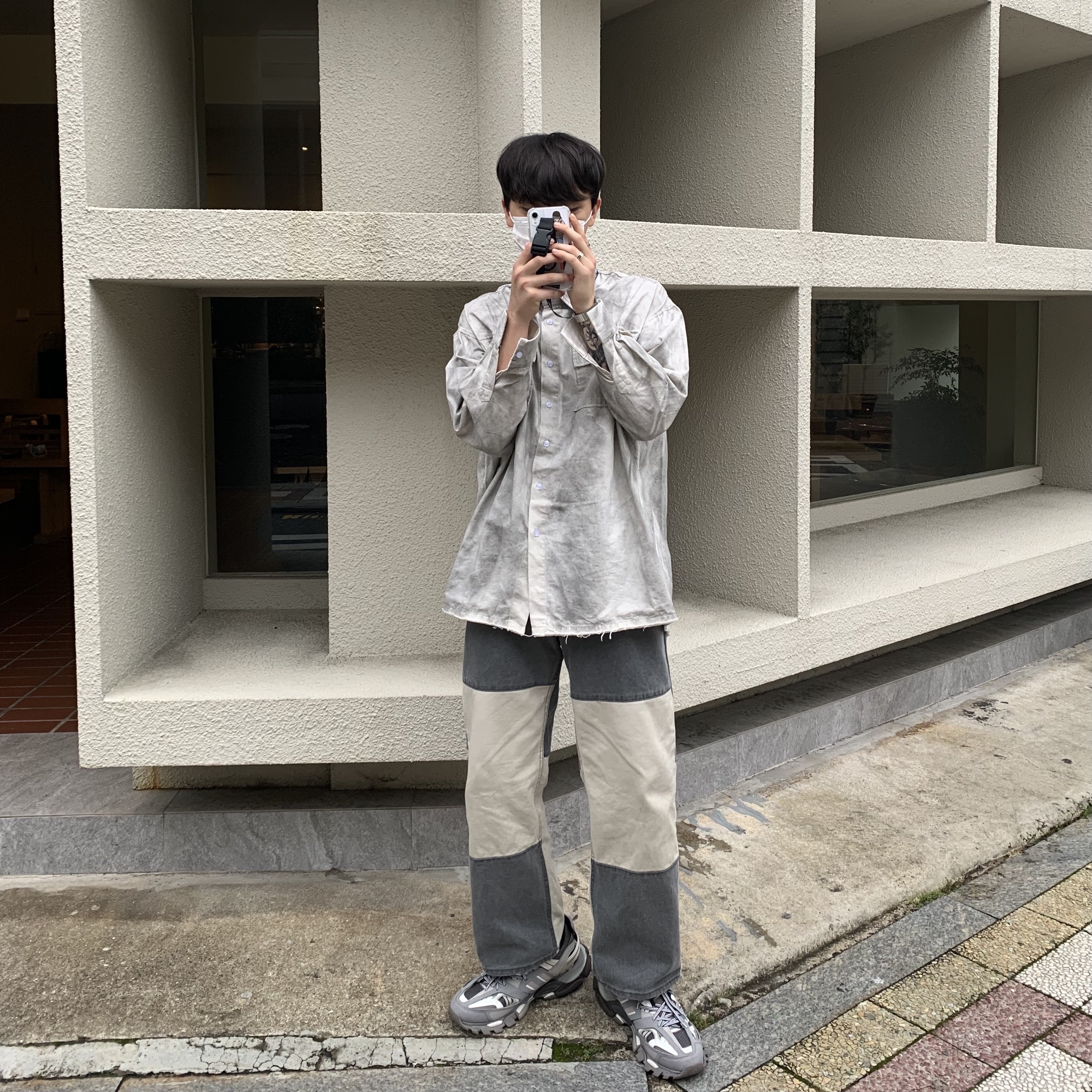Balenciaga Track Sneakers Grey White 2019 착용 스타일
