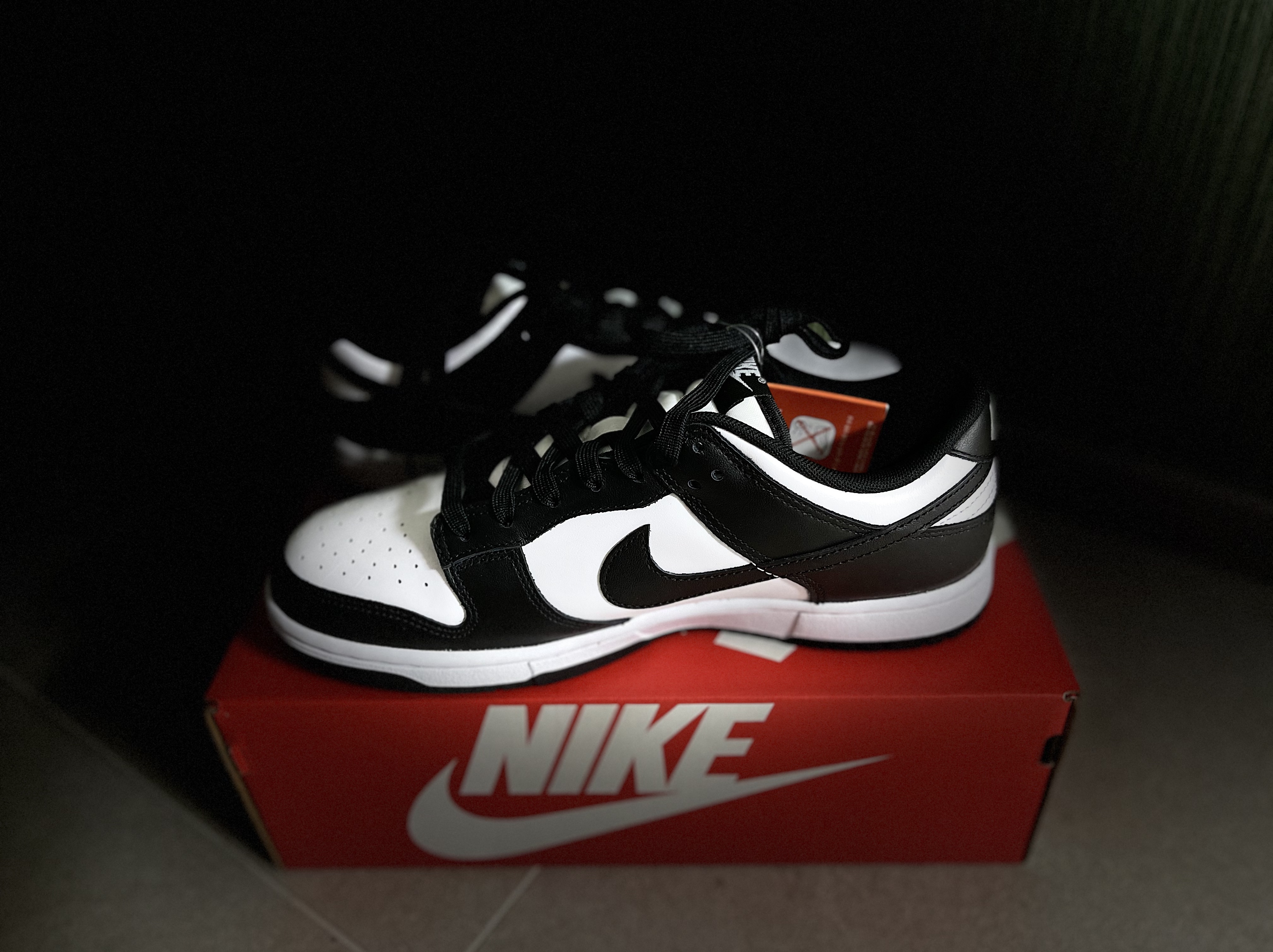 Nike Dunk Low Retro Black 착용 스타일 - 1