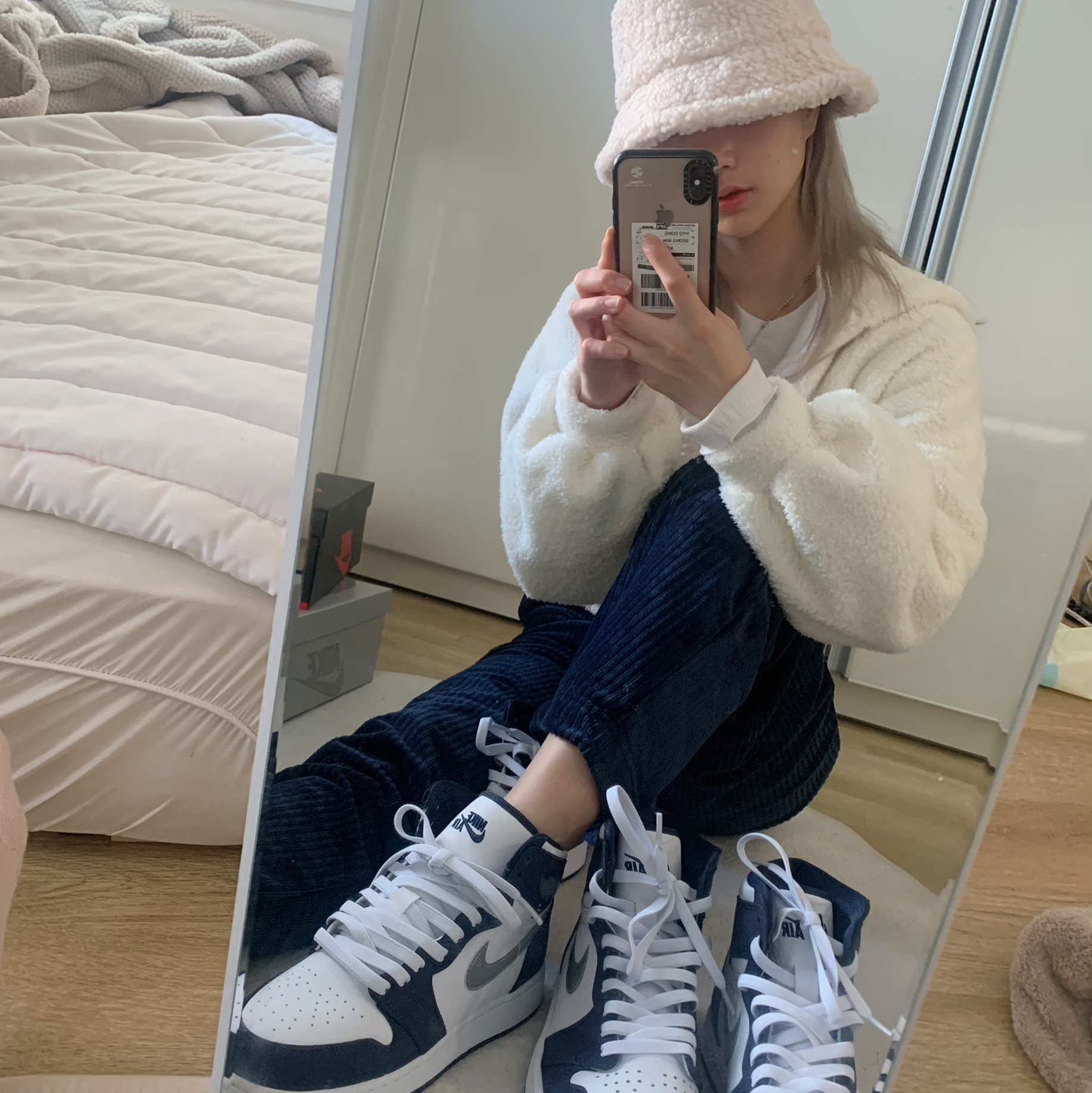 Jordan 1 Retro High OG CO.JP Midnight Navy 착용 스타일