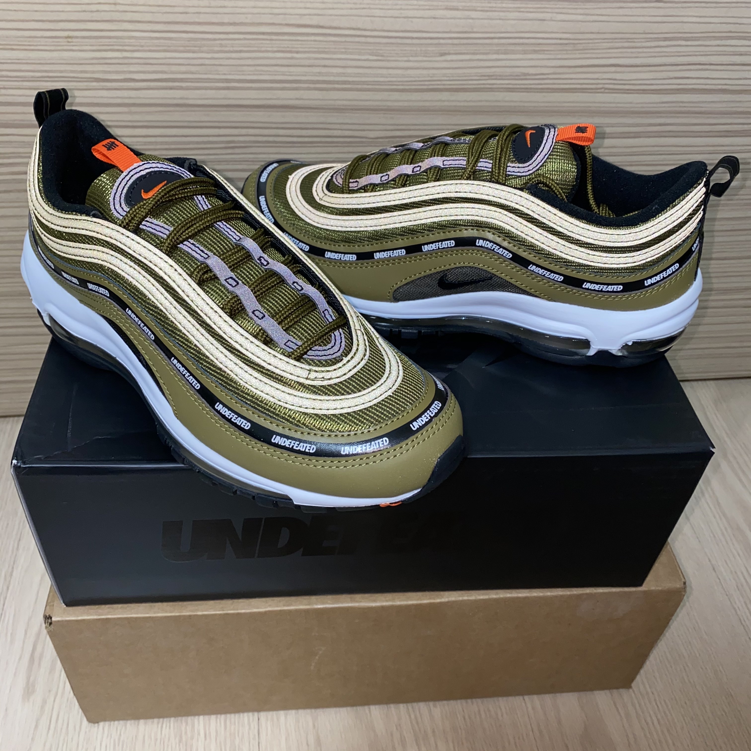 Nike x Undefeated Air Max 97 Militia Green 착용 스타일 - 2