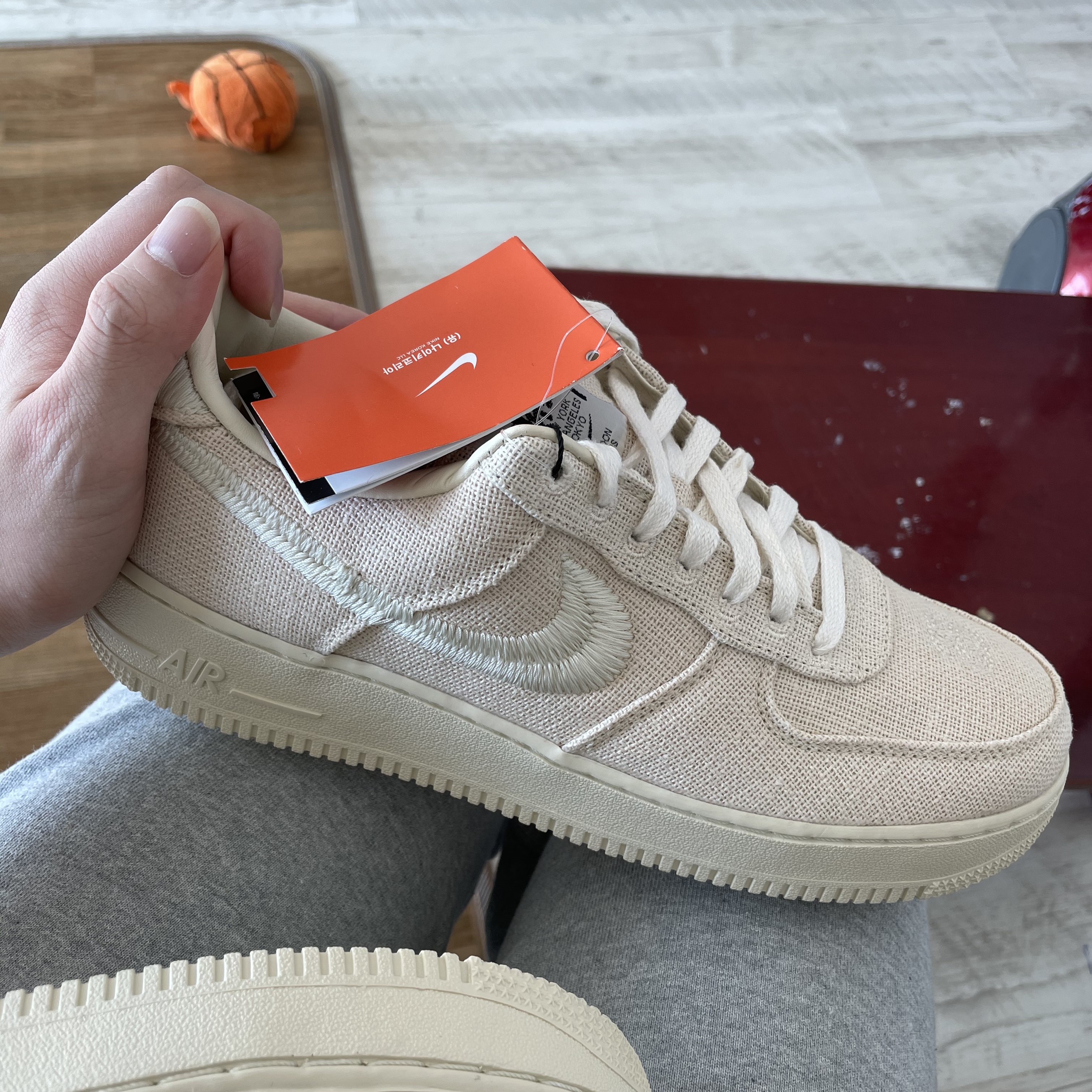 Nike x Stussy Air Force 1 Low Fossil 착용 스타일