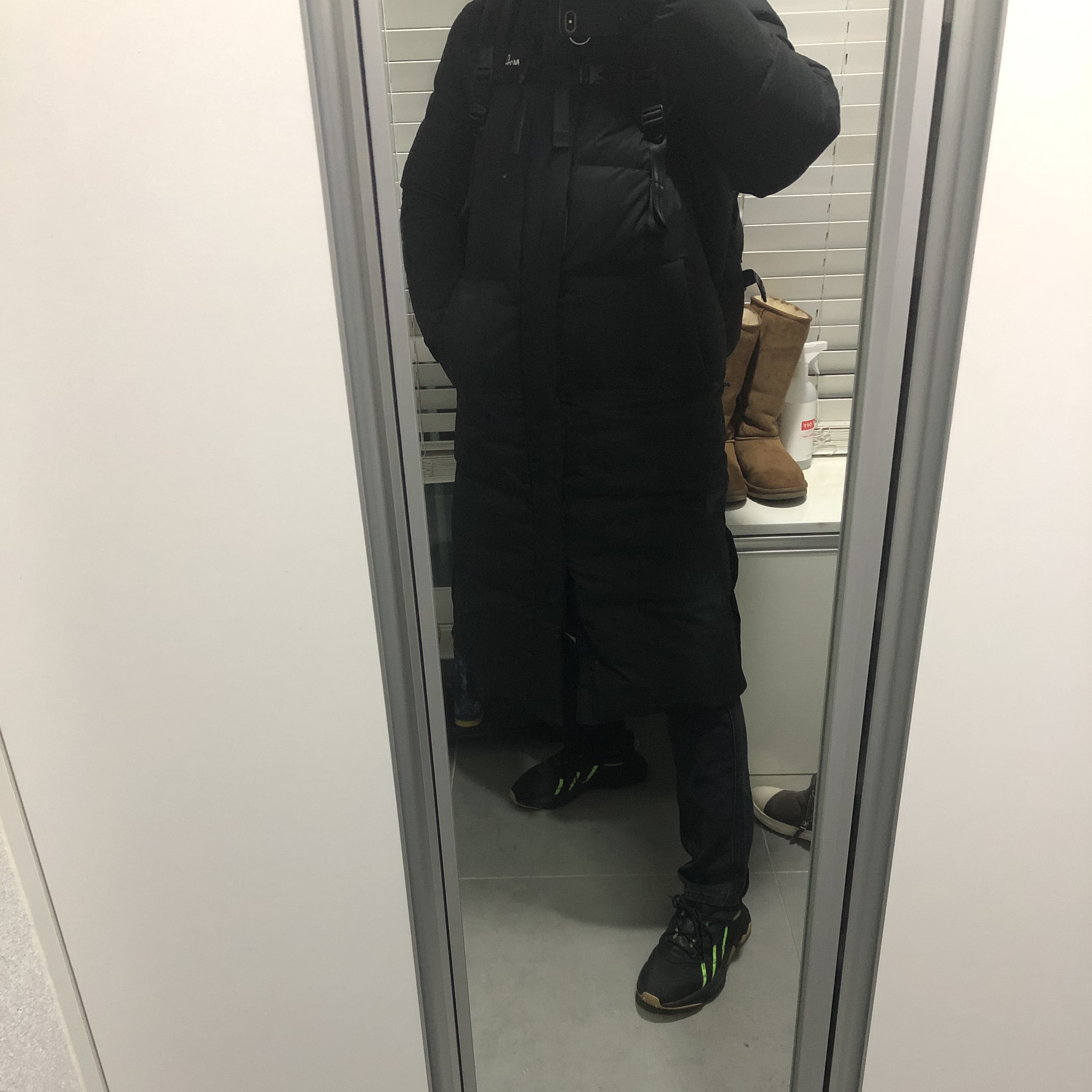 Adidas x Pusha T Ozweego Mystery Brown 착용 스타일