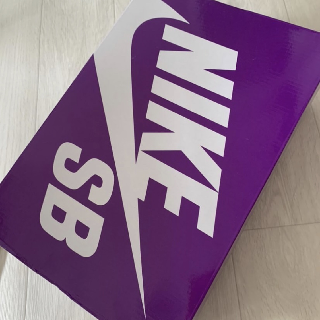 Nike SB Dunk Low Pro Court Purple 착용 스타일 - 2