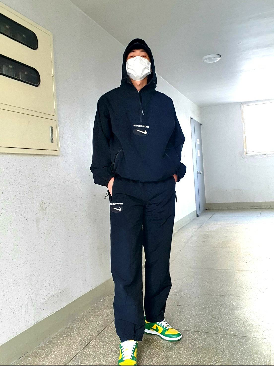 Supreme x Nike Jewel Reversible Ripstop Pants Black - 20FW, Supreme x Nike Jewel Reversible Ripstop Anorak Black - 20FW 착용 스타일