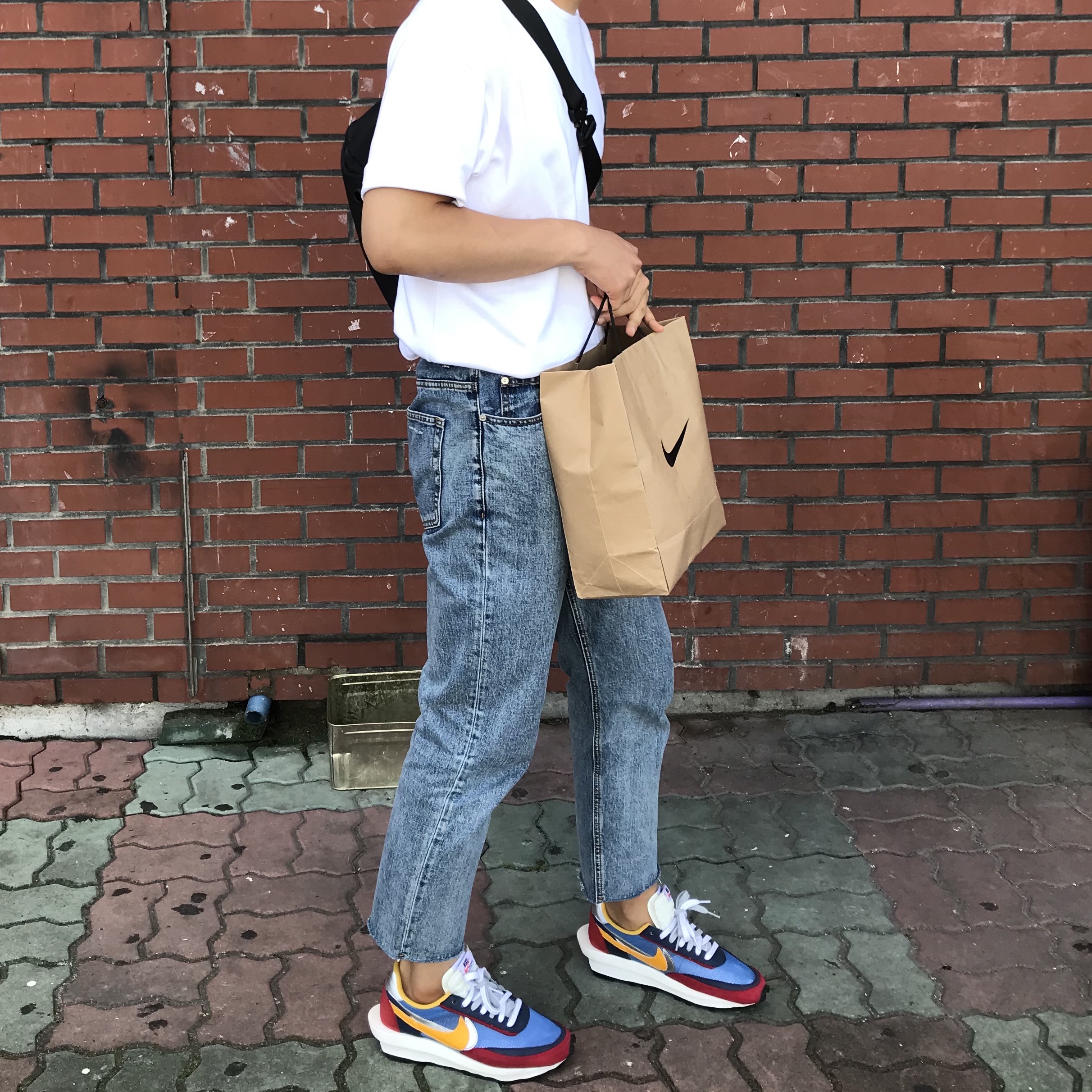 Nike x Sacai LDWaffle Blue Multi 착용 스타일