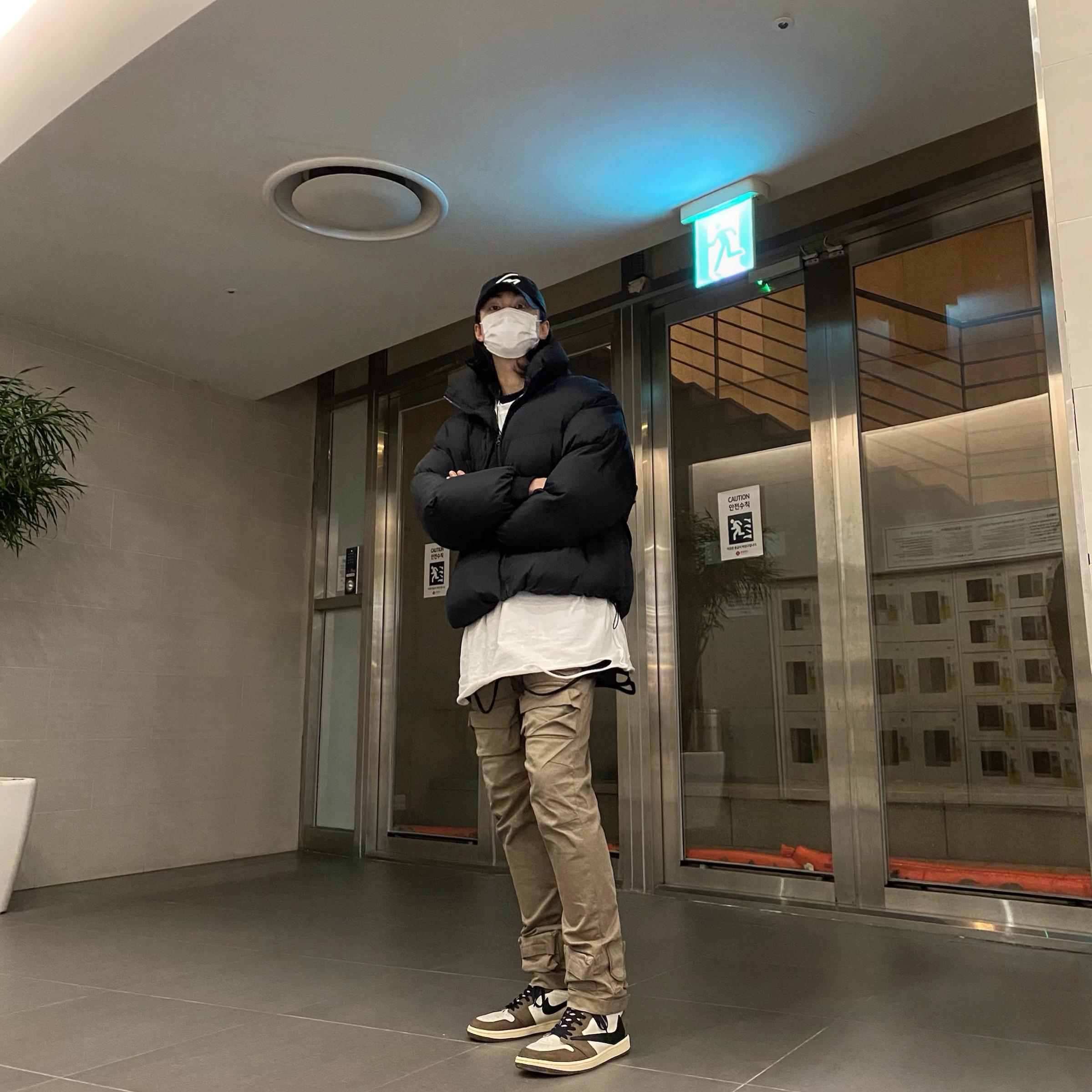 Jordan 1 x Travis Scott Retro High OG SP Mocha 착용 스타일