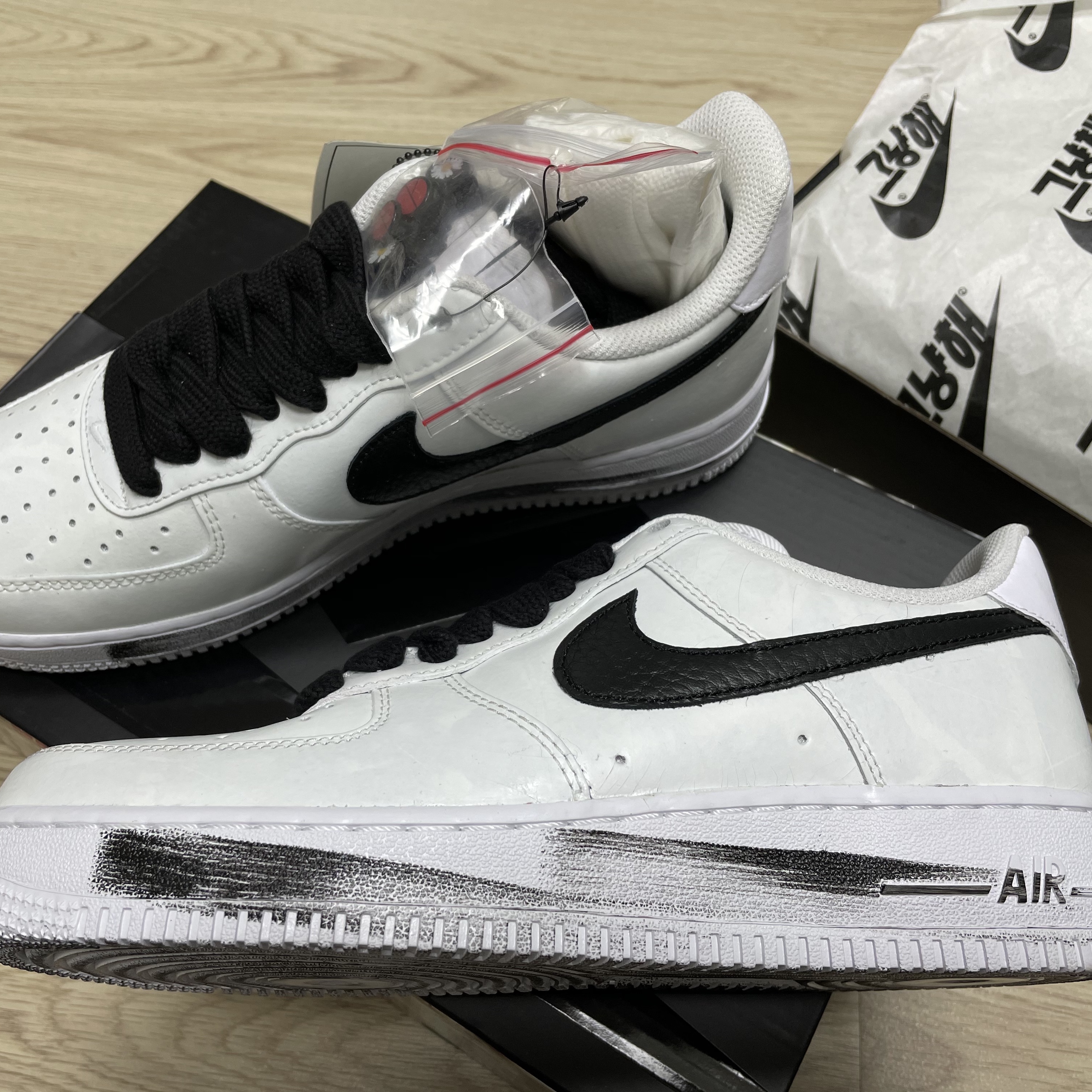 Nike x Peaceminusone Air Force 1 Low Para-Noise 2.0 착용 스타일
