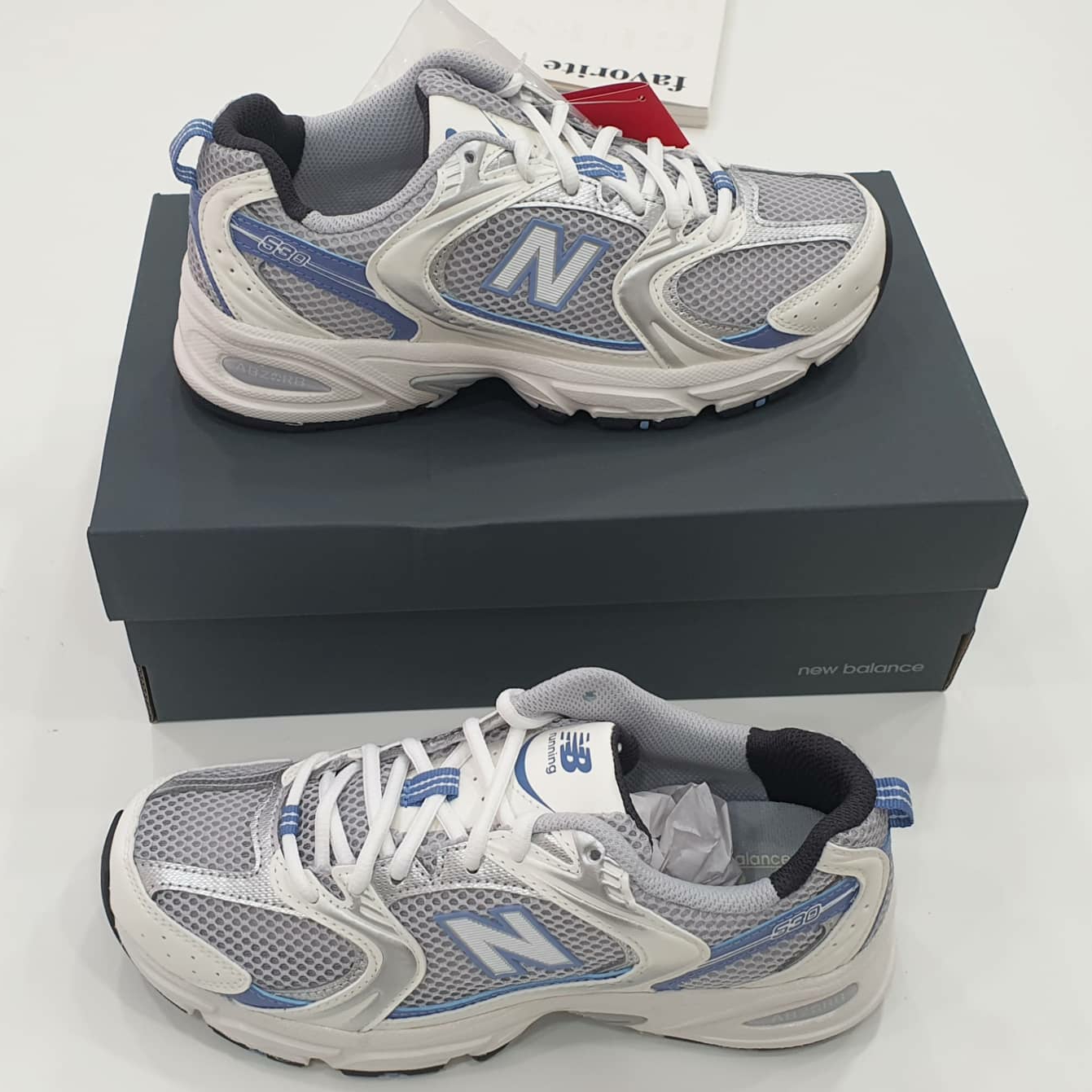 New Balance 530 Steel Blue, New Balance 530 Steel Grey 착용 스타일 - 1