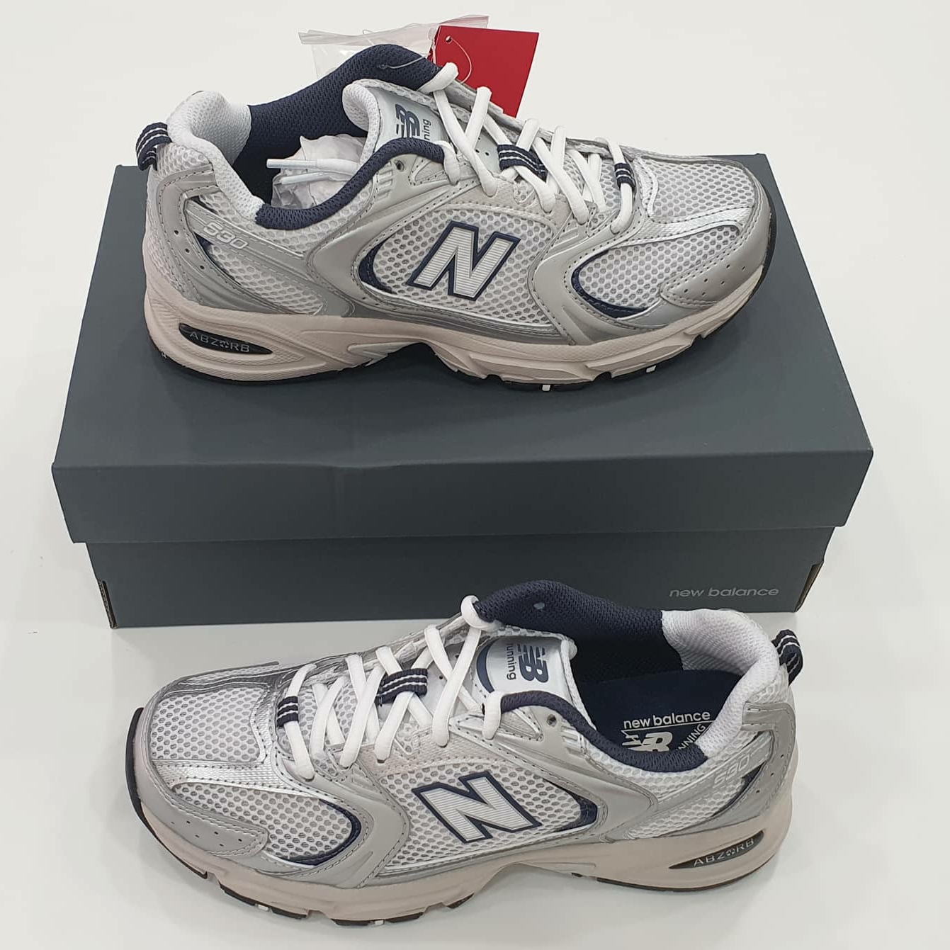 New Balance 530 Steel Blue, New Balance 530 Steel Grey 착용 스타일 - 2