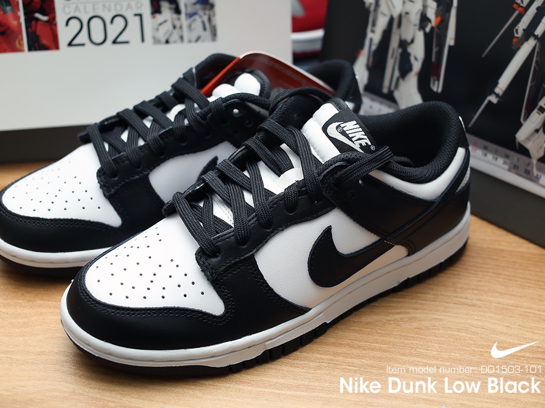 (W) Nike Dunk Low Black 착용 스타일 - 5