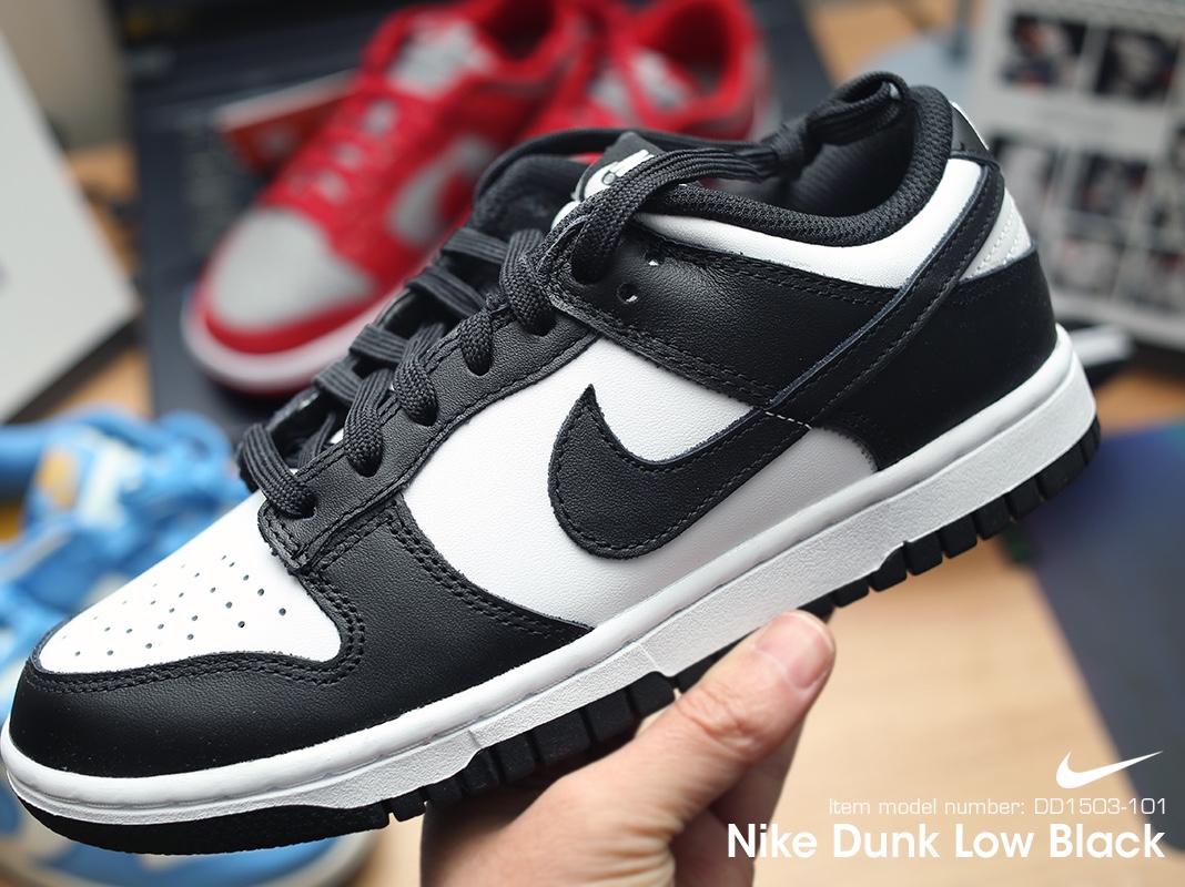 (W) Nike Dunk Low Black 착용 스타일 - 1
