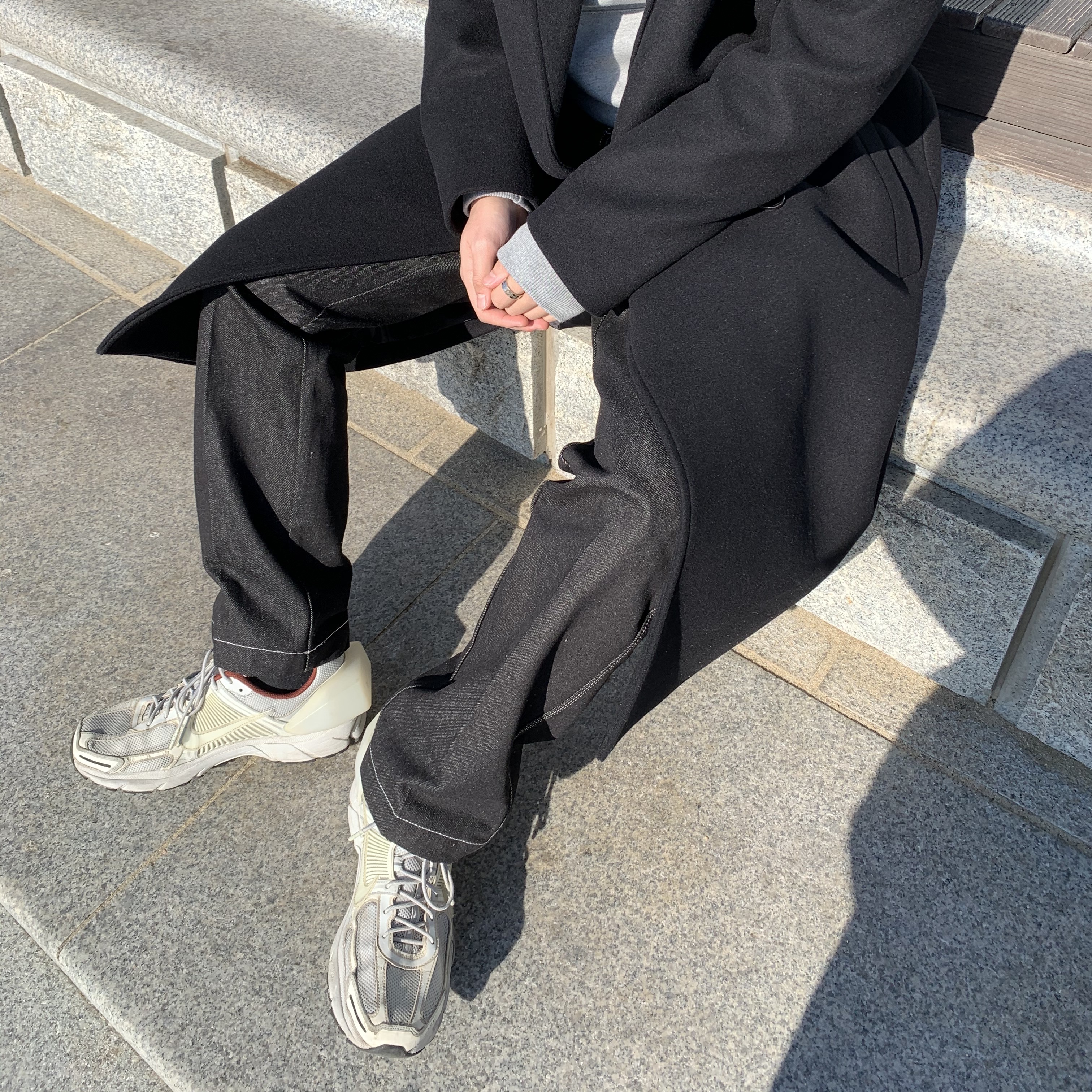 Nike x A-Cold-Wall Zoom Vomero 5 Sail 착용 스타일