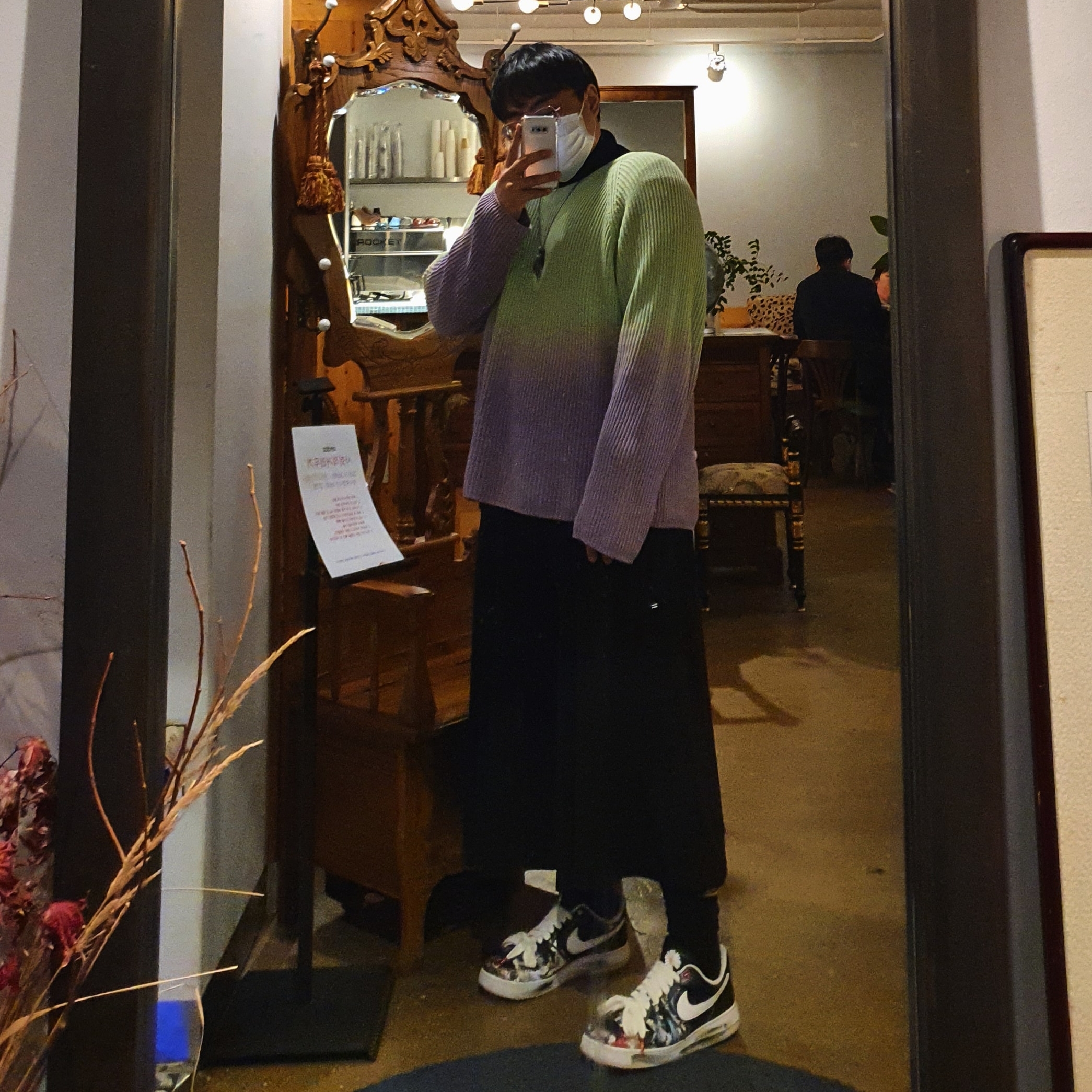 Nike x Peaceminusone Air Force 1 Low Para-Noise 착용 스타일