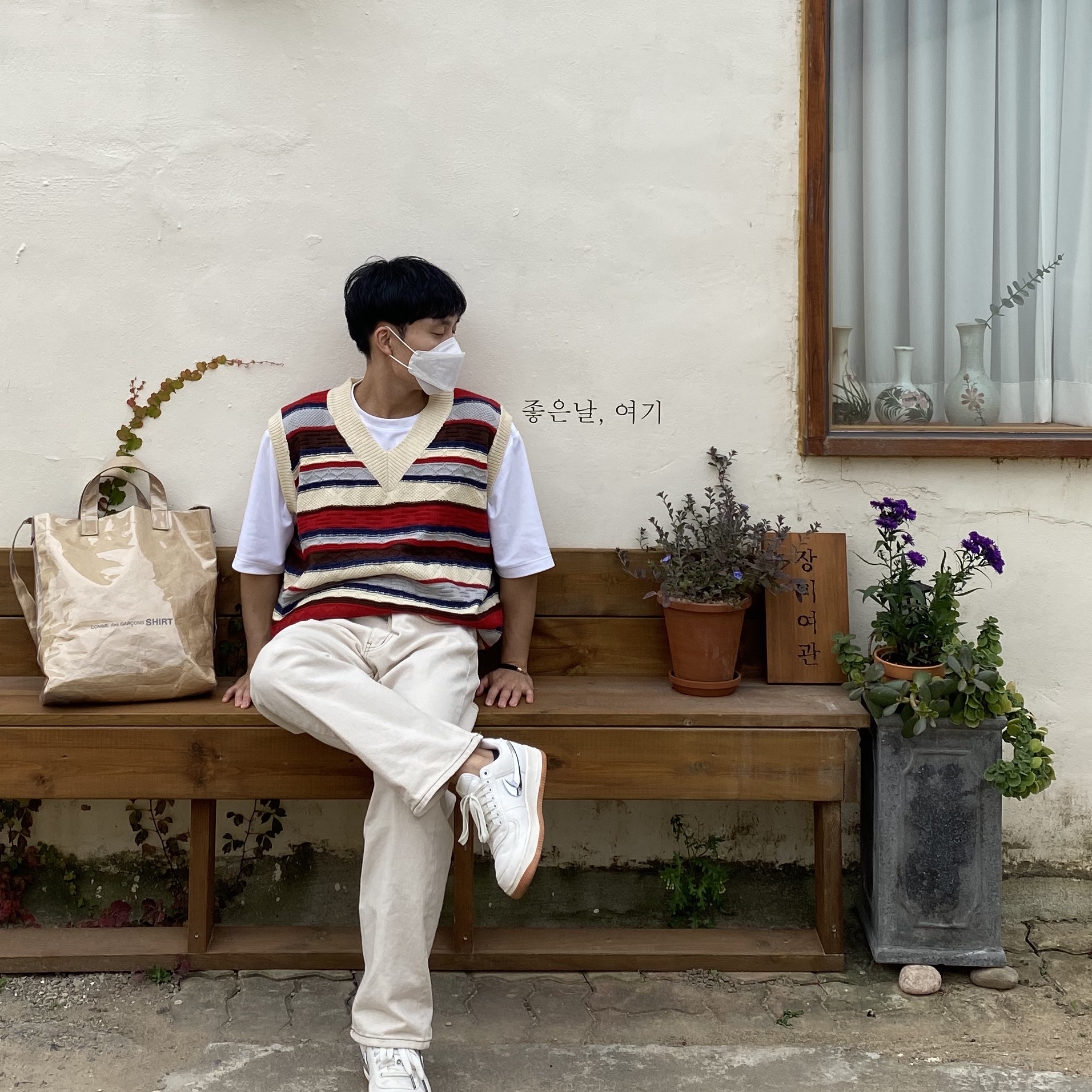 Nike x Travis Scott Air Force 1 Low Sail 착용 스타일