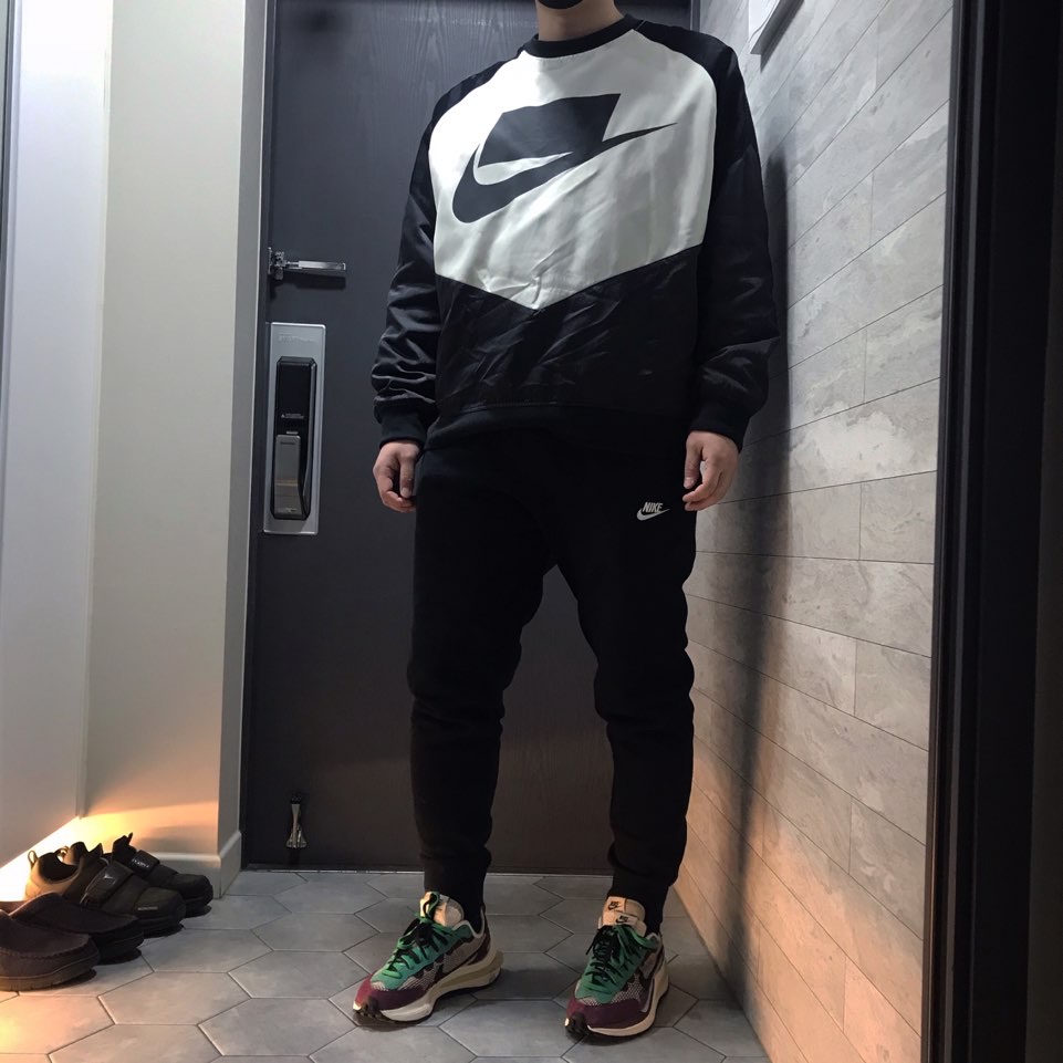 Nike x Sacai VaporWaffle String & Black Villain Red 착용 스타일 - 1