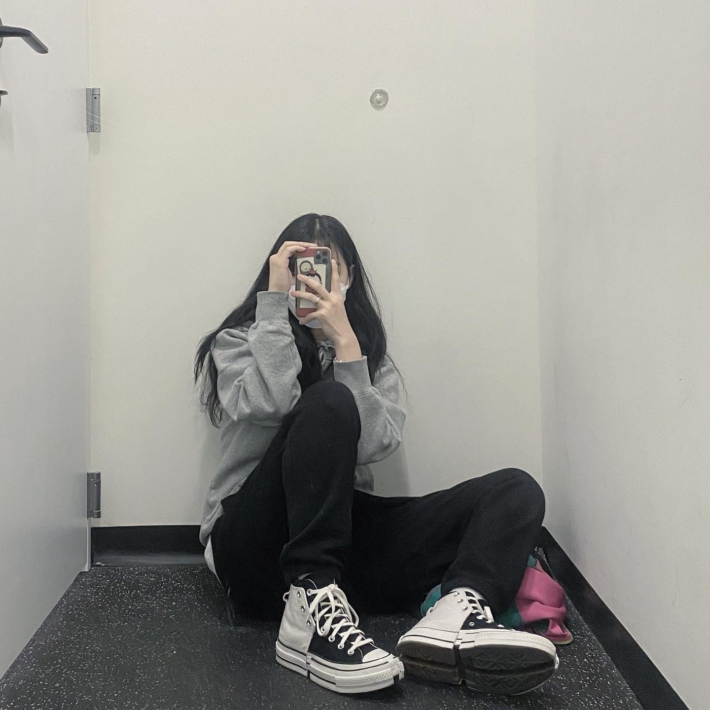 Converse x Feng Chen Wang Chuck 70 2-in-1 Natural Ivory Black 착용 스타일 - 2