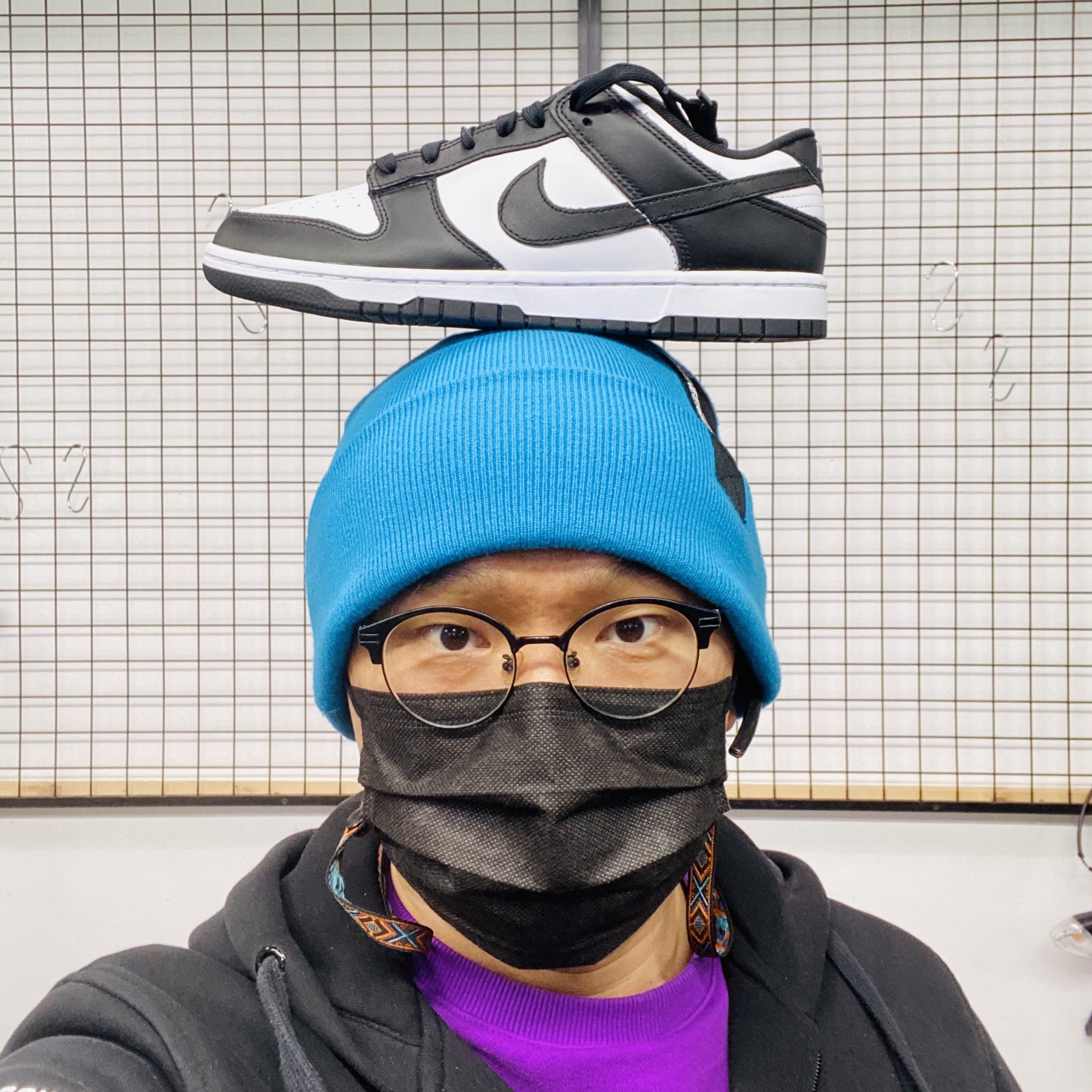 Nike Dunk Low Retro Black 착용 스타일 - 2