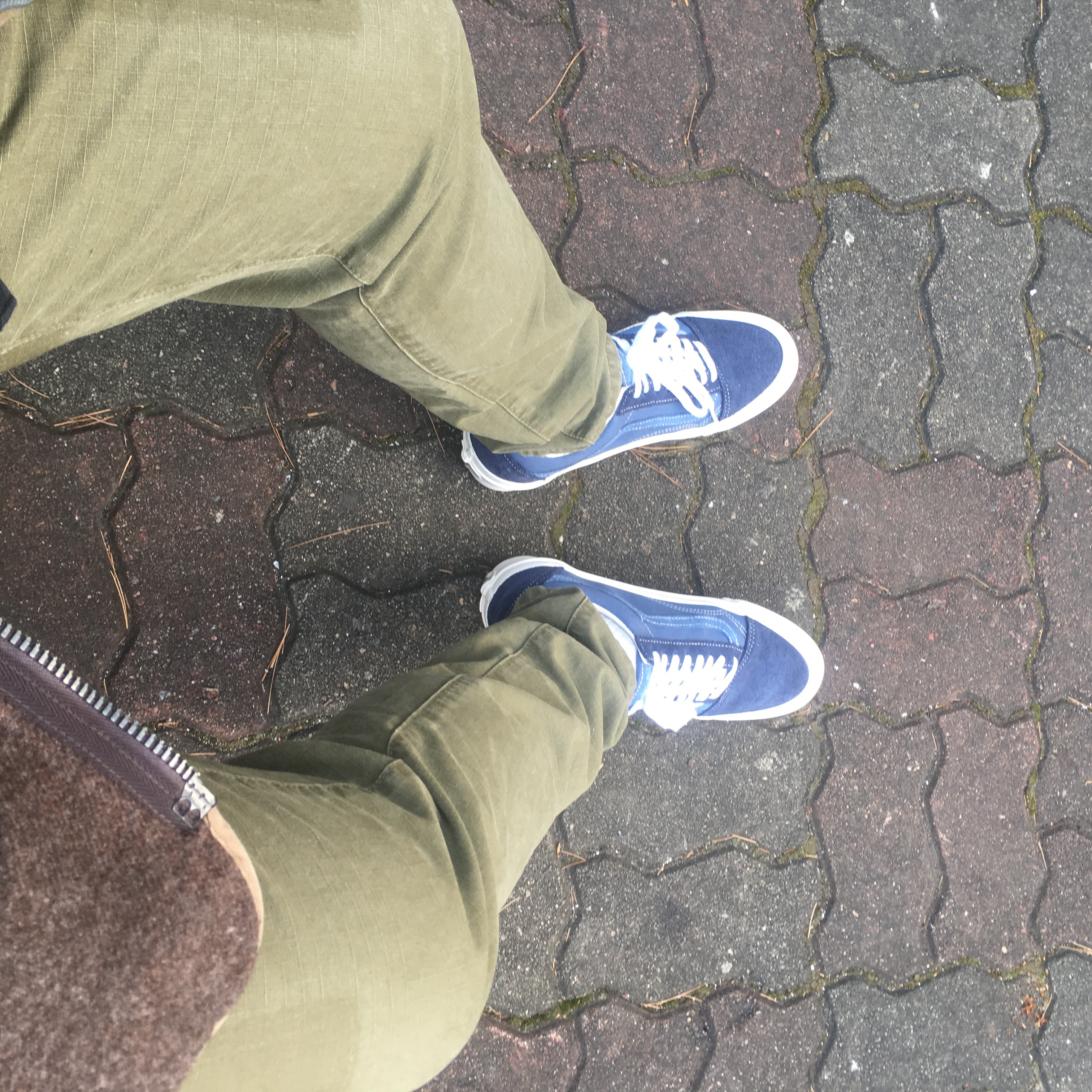 Vans Vault x Notre OG Old Skool LX Parisian Night 착용 스타일