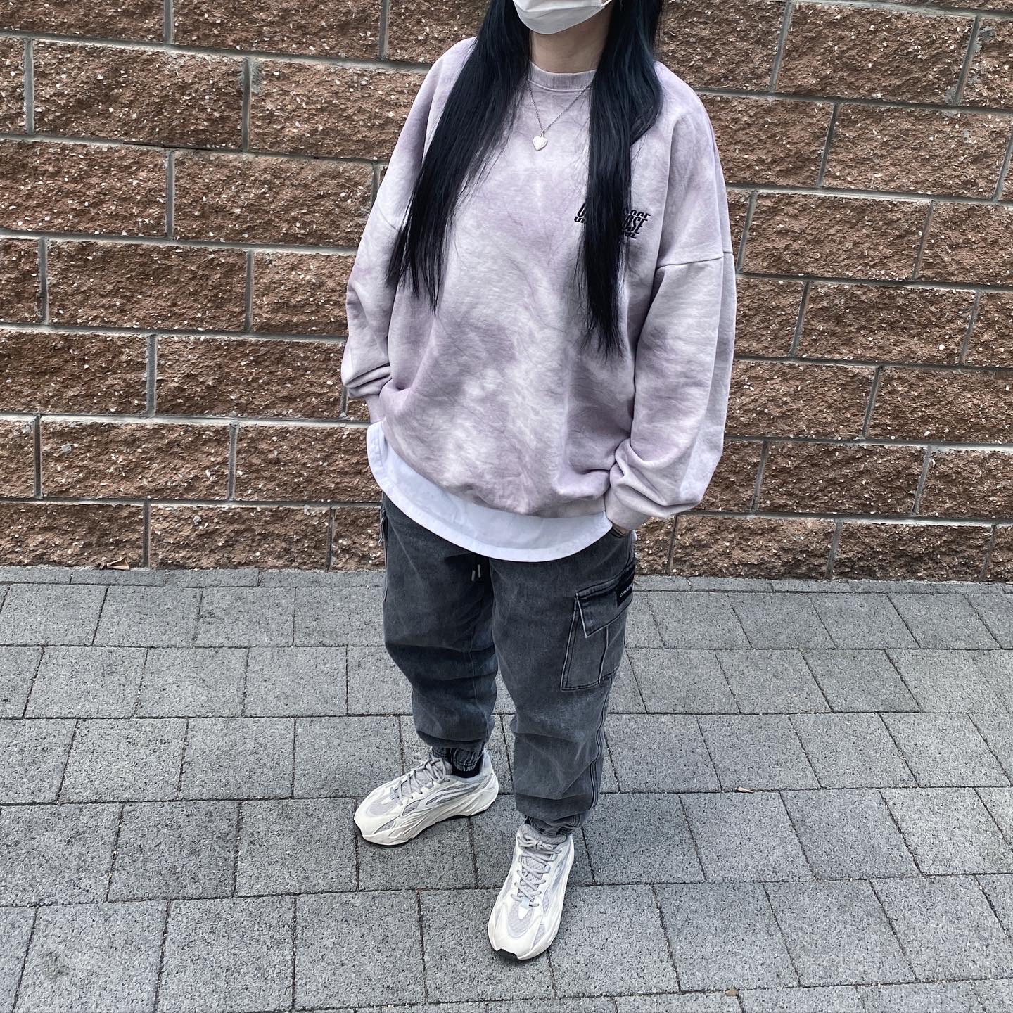 Adidas Yeezy Boost 700 V2 Static 2018 착용 스타일 - 2
