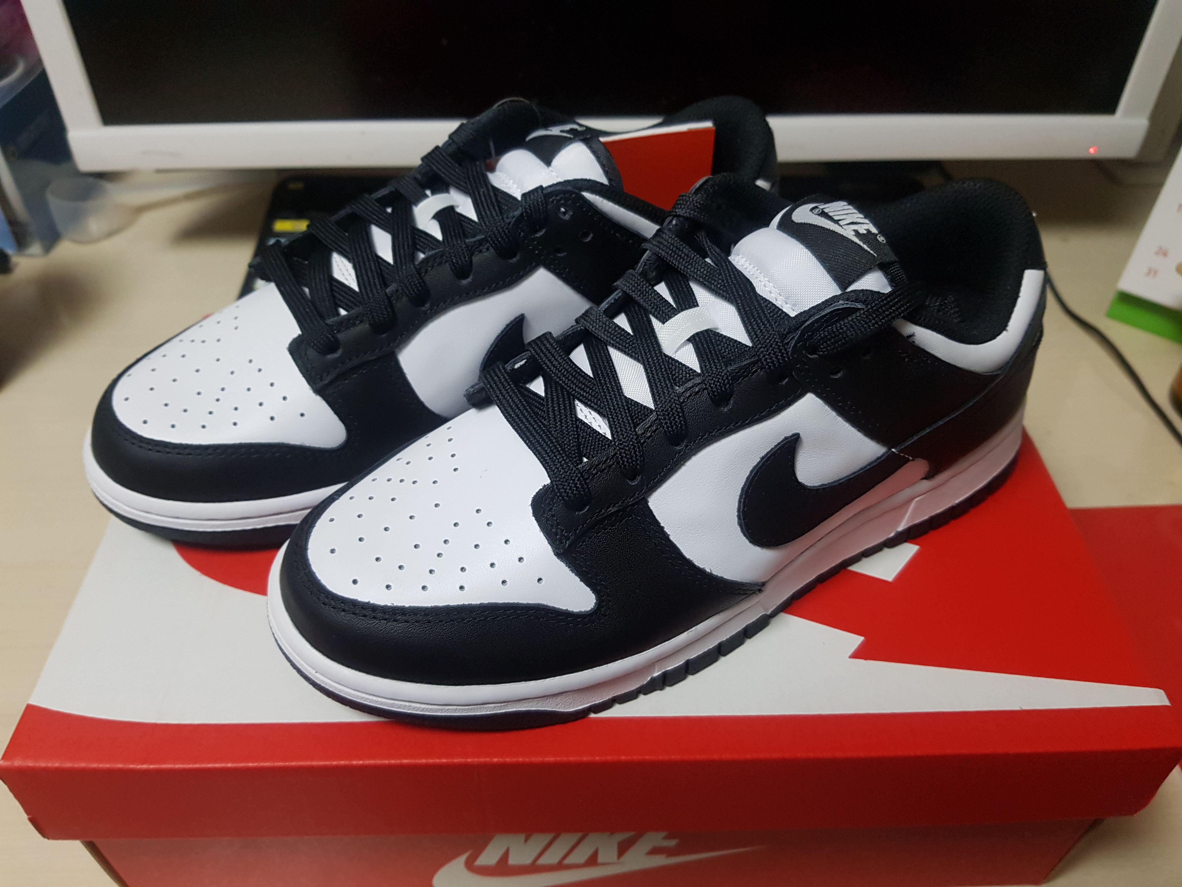 (W) Nike Dunk Low Black 착용 스타일