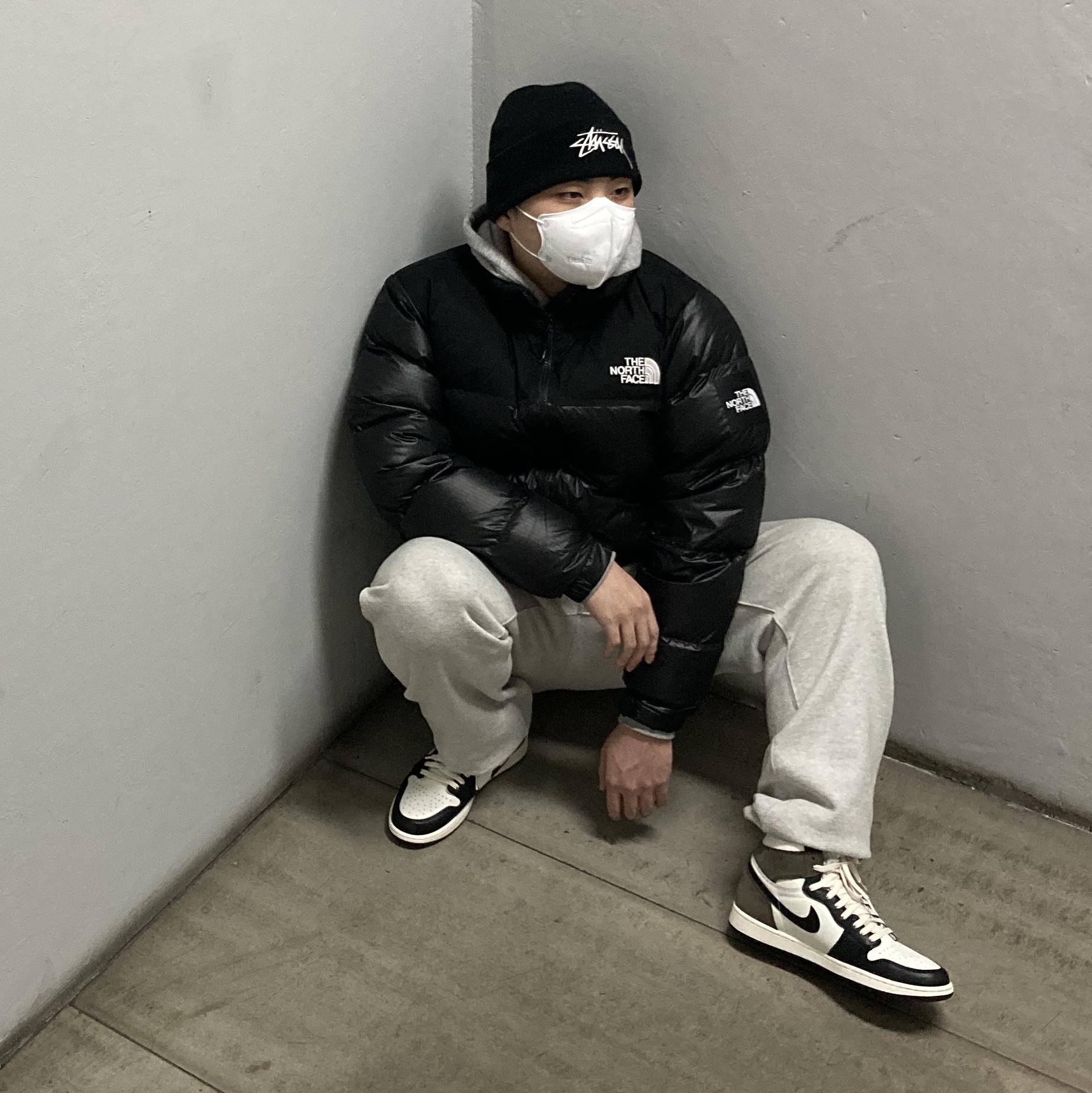Jordan 1 Retro High OG Black Mocha 착용 스타일