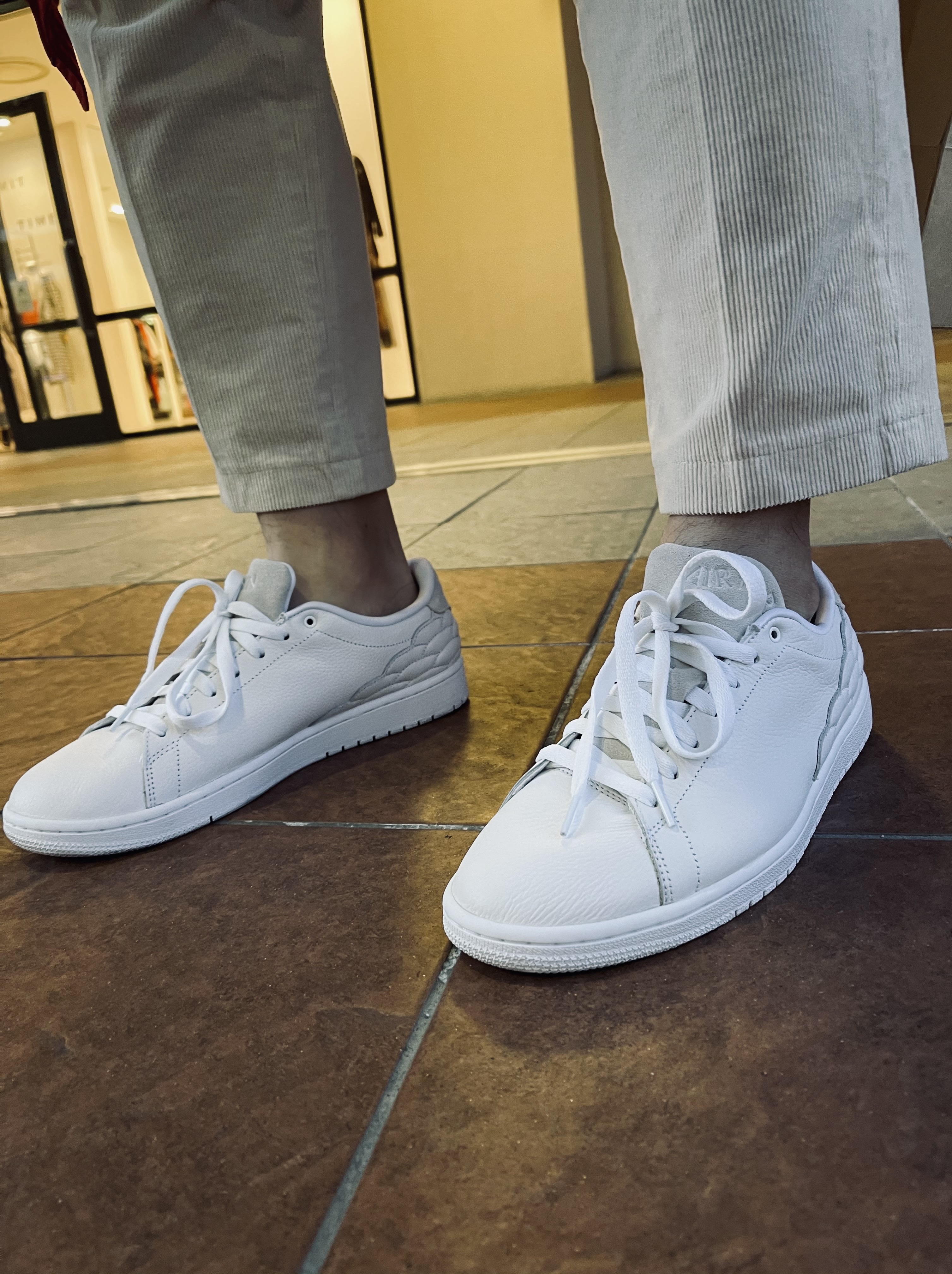 Jordan 1 Centre Court White On White 착용 스타일 - 3