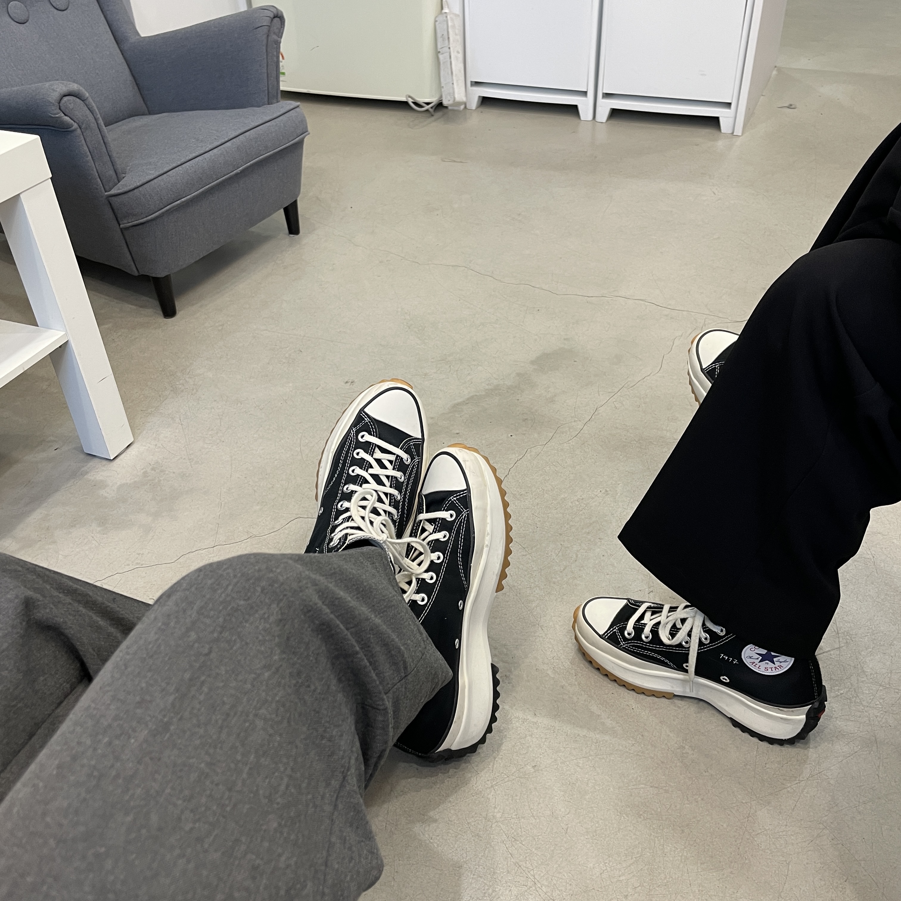 Converse x JW Anderson Run Star Hike Hi Black 착용 스타일
