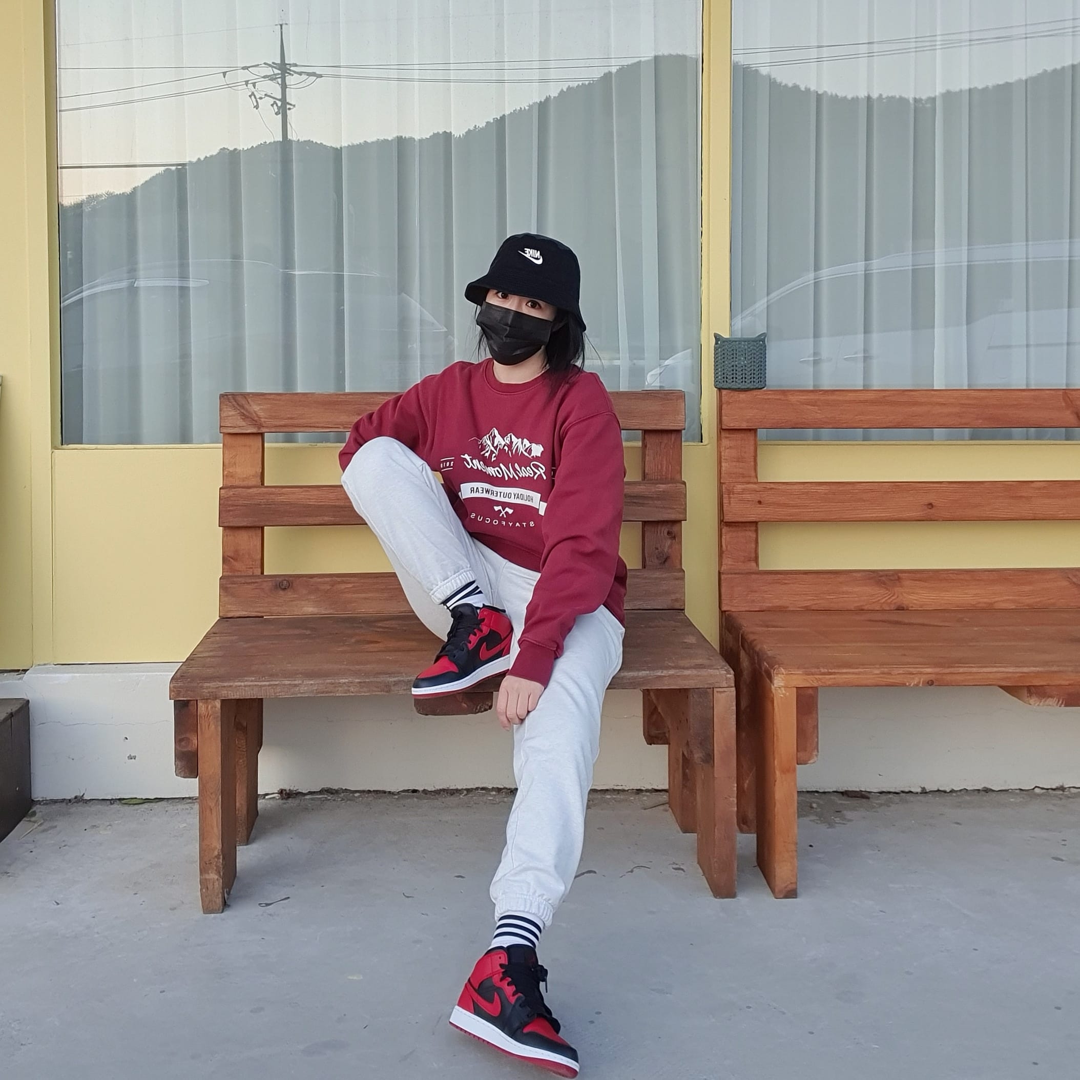 Jordan 1 Mid Bred Banned 2020, (GS) Jordan 1 Mid Bred Banned 2020 착용 스타일