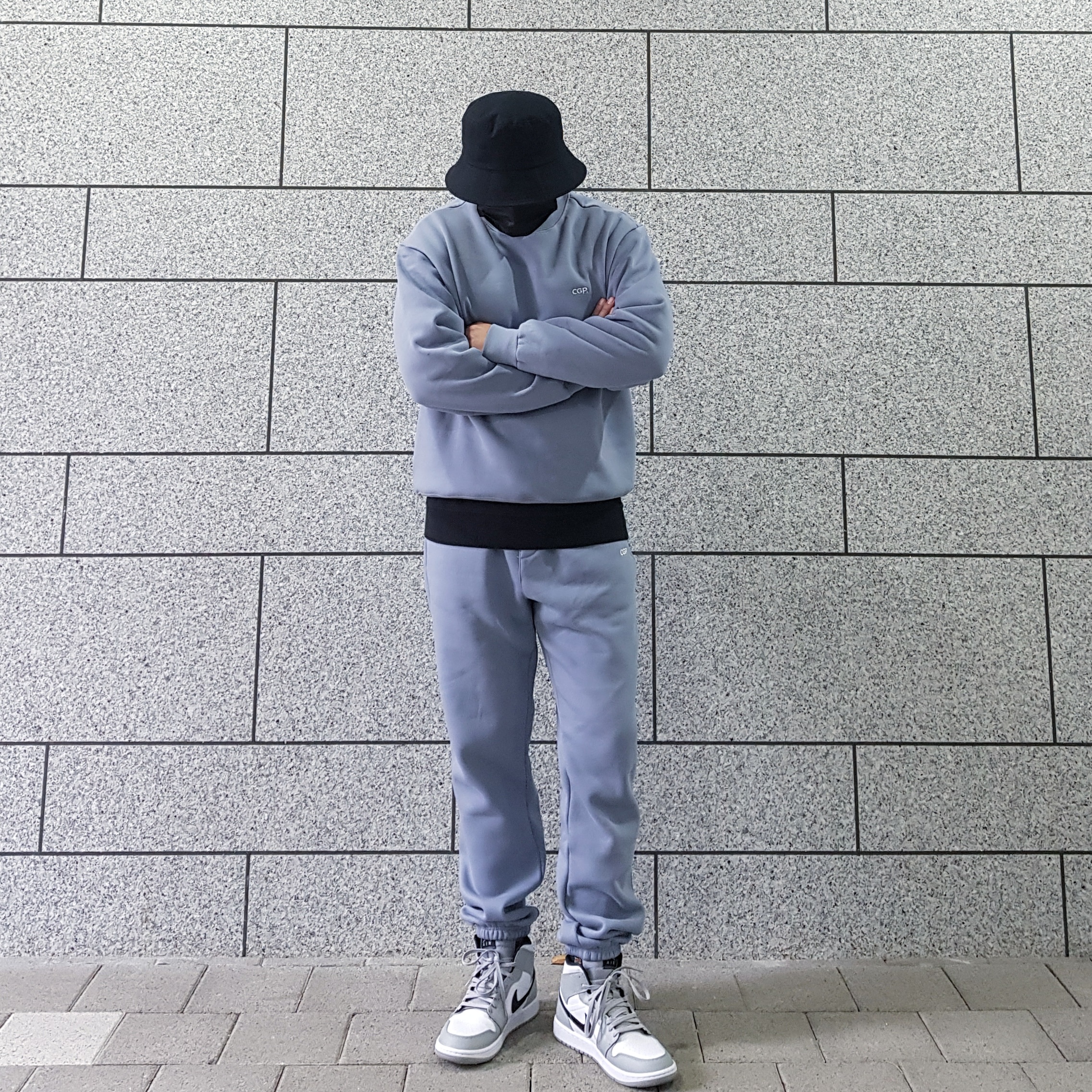Jordan 1 Mid Light Smoke Grey 착용 스타일