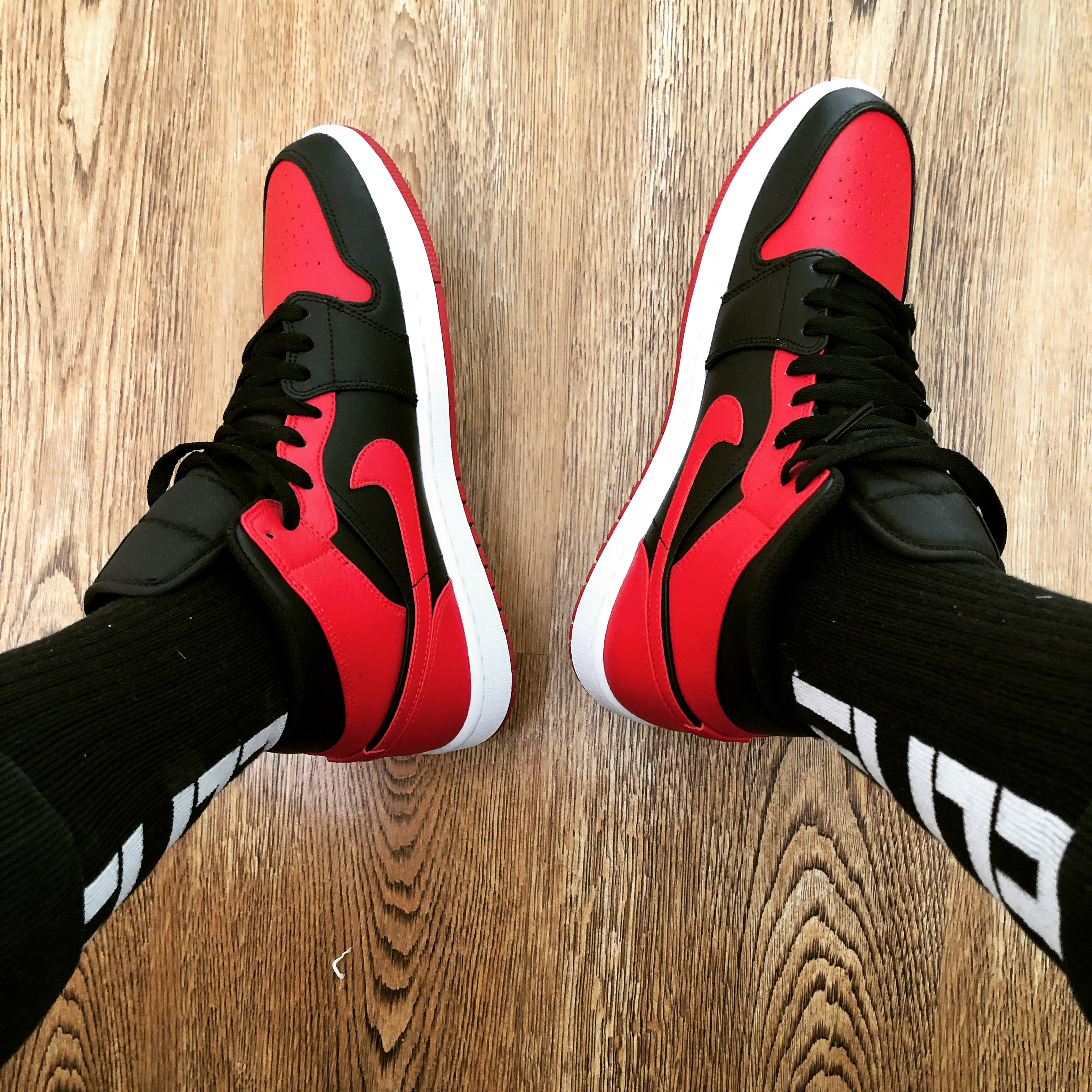 Jordan 1 Mid Bred Banned 2020 착용 스타일