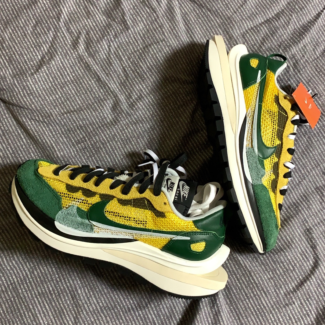 Nike M NRG Hoodie Grey Heather, Nike x Sacai LDWaffle Green Multi 착용 스타일 - 3