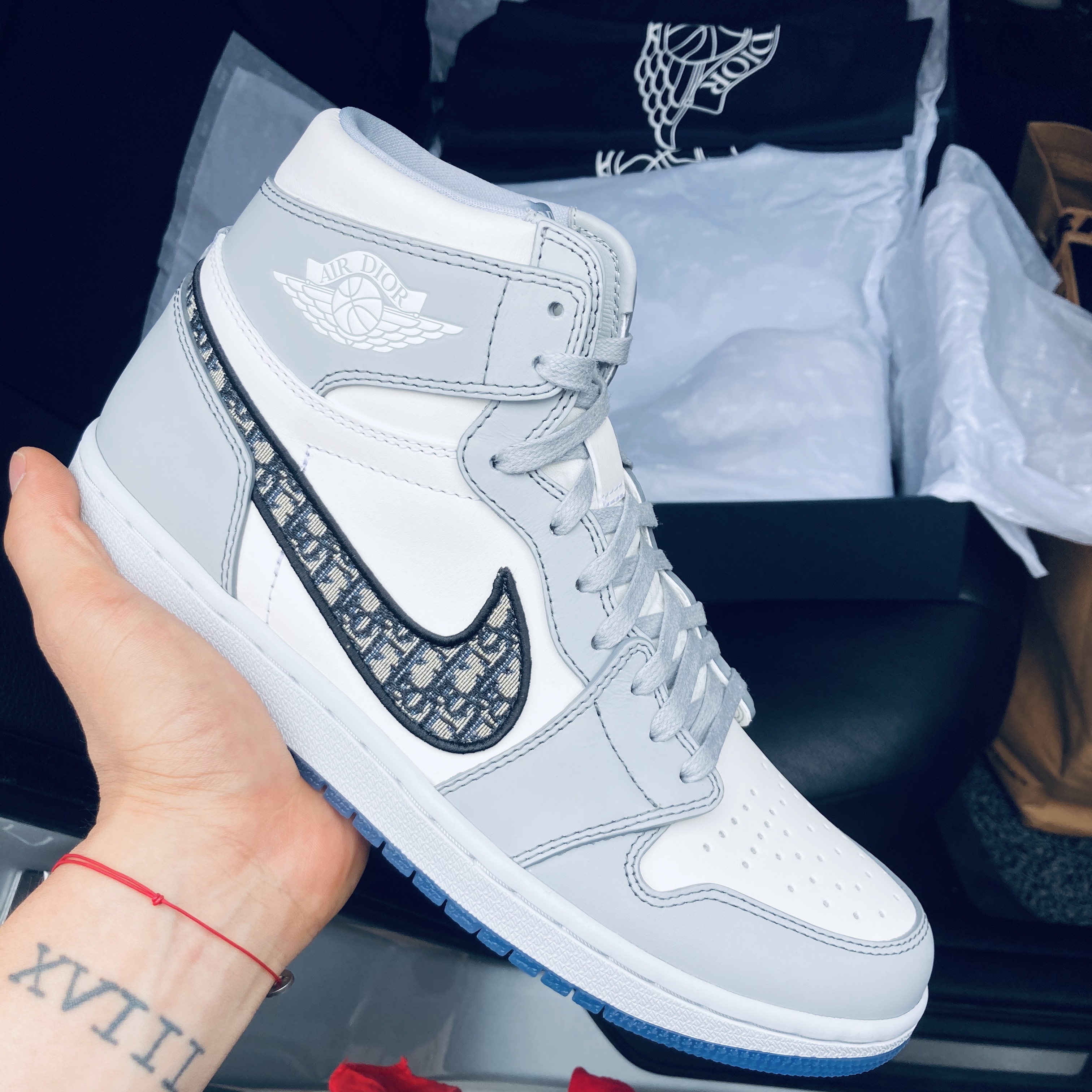 Jordan 1 x Dior High OG 착용 스타일