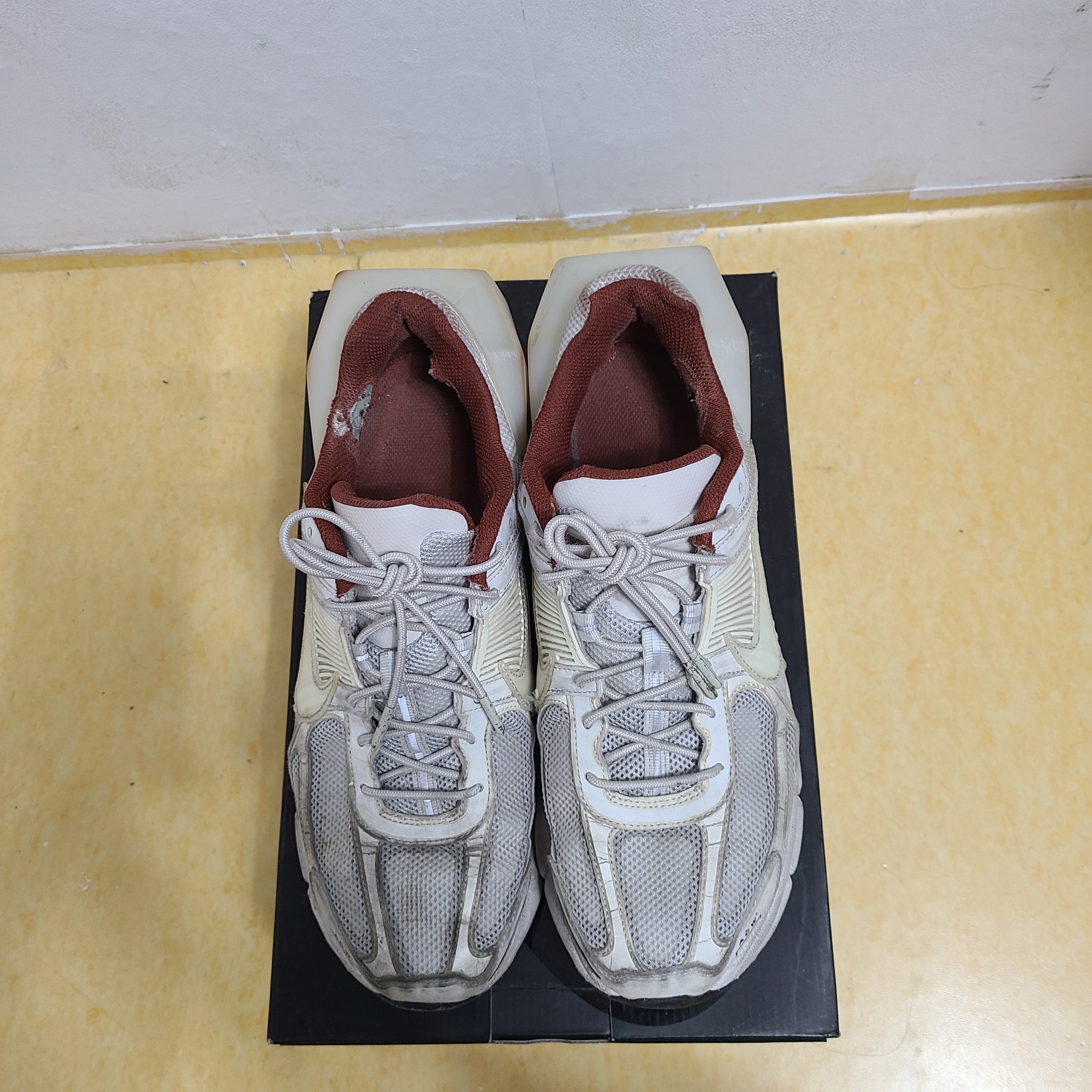 Nike x A-Cold-Wall Zoom Vomero 5 Sail 착용 스타일 - 5