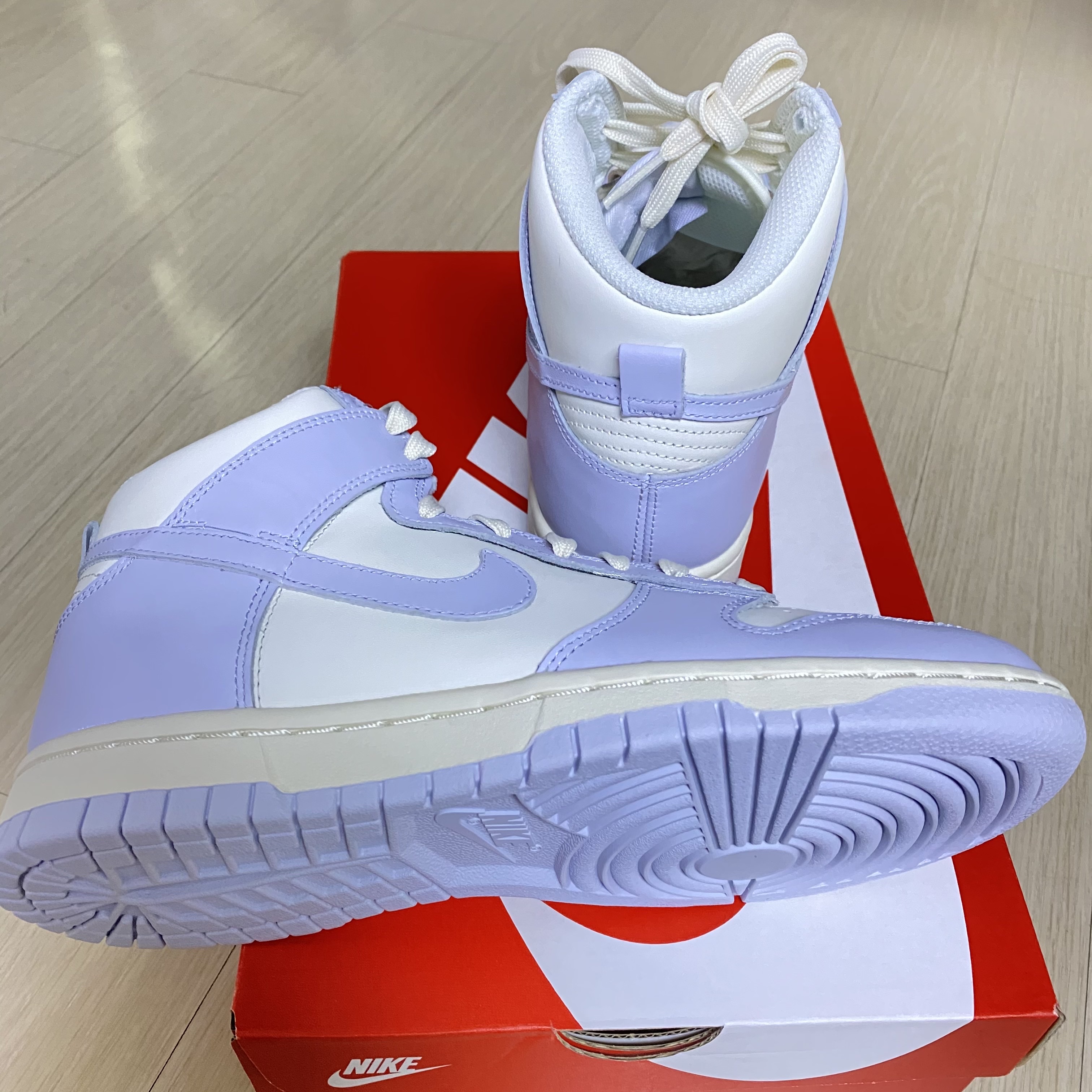(W) Nike Dunk High Football Grey 착용 스타일 - 3