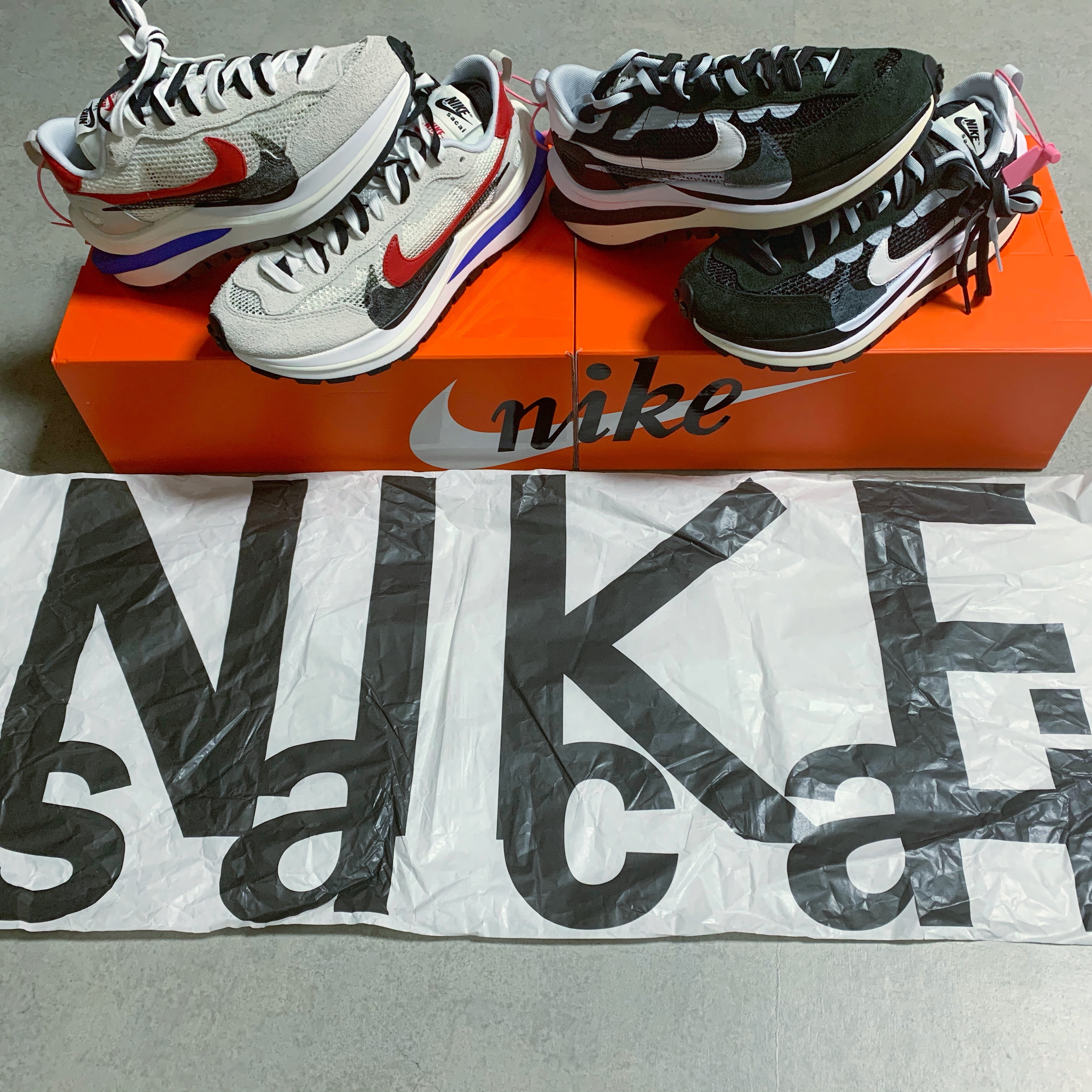 Nike x Sacai VaporWaffle Black White, Nike x Sacai VaporWaffle Royal Fuchsia 착용 스타일