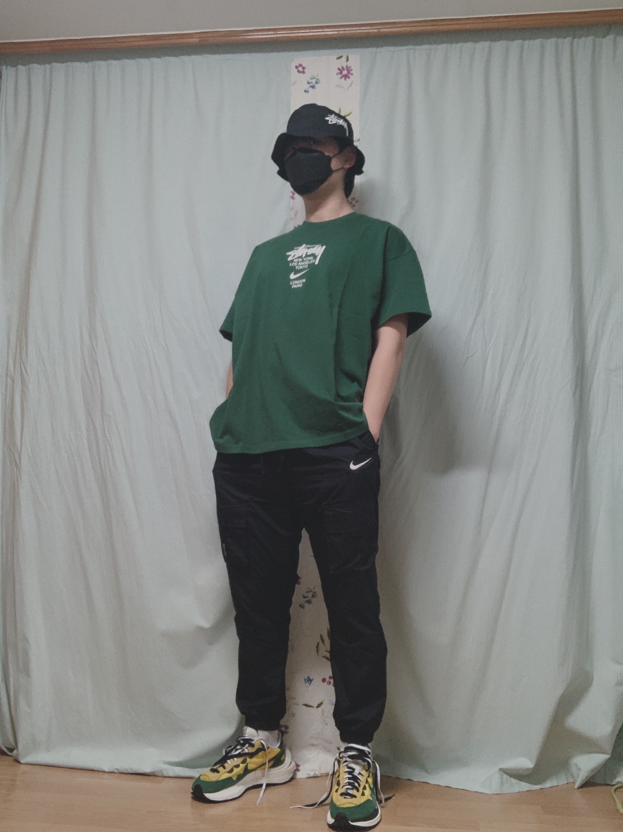 Nike x Stussy WT T-Shirt Green - US/EU, Nike x Sacai VaporWaffle Tour Yellow & Gorge Green Sail 착용 스타일 - 1
