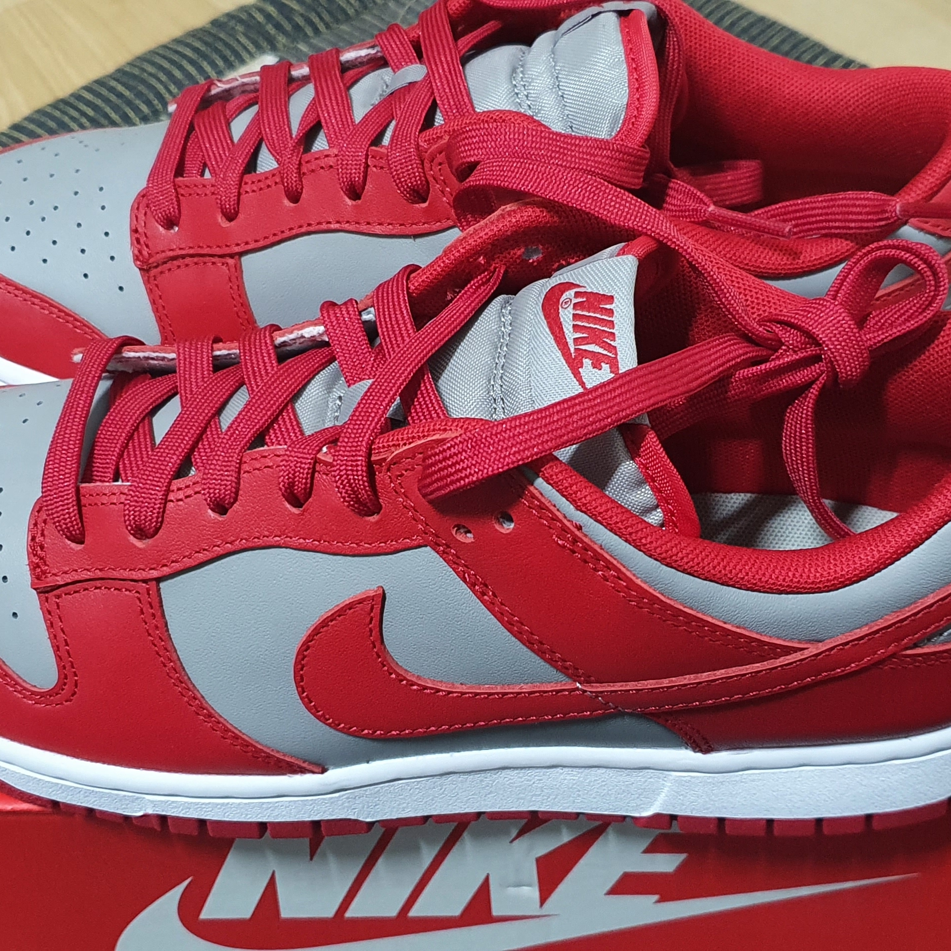 Nike Dunk Low Retro Medium Grey 착용 스타일 - 2