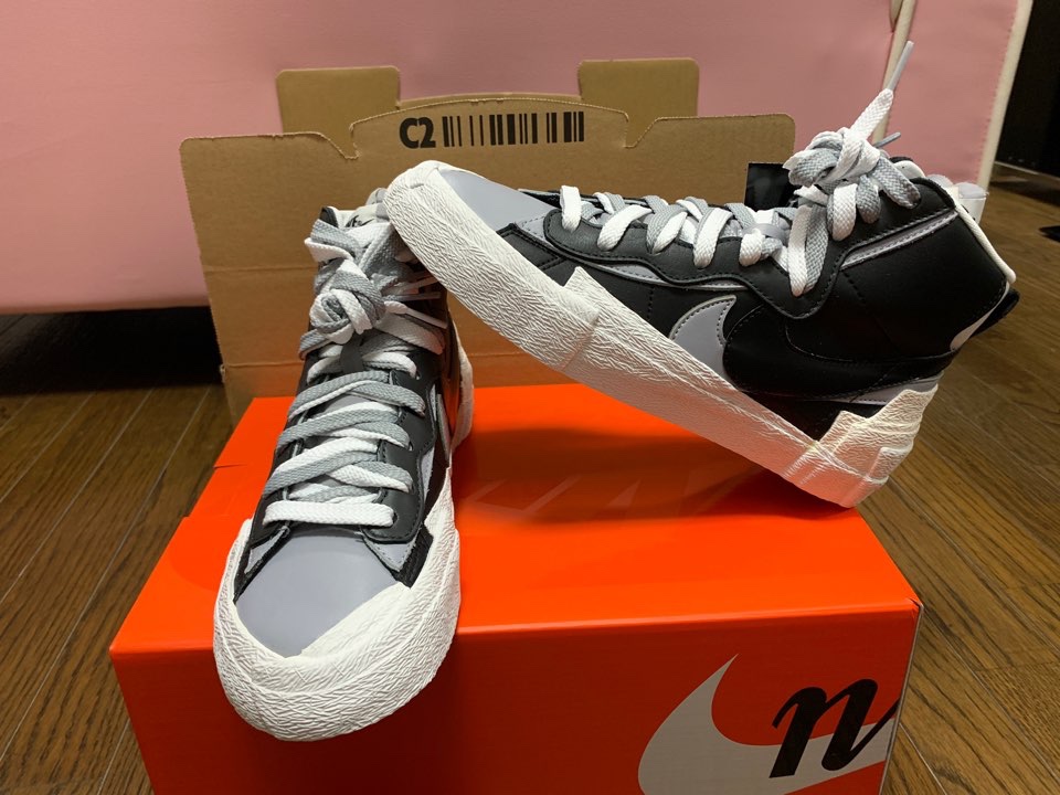 Nike x Sacai Blazer Mid Black Grey 착용 스타일