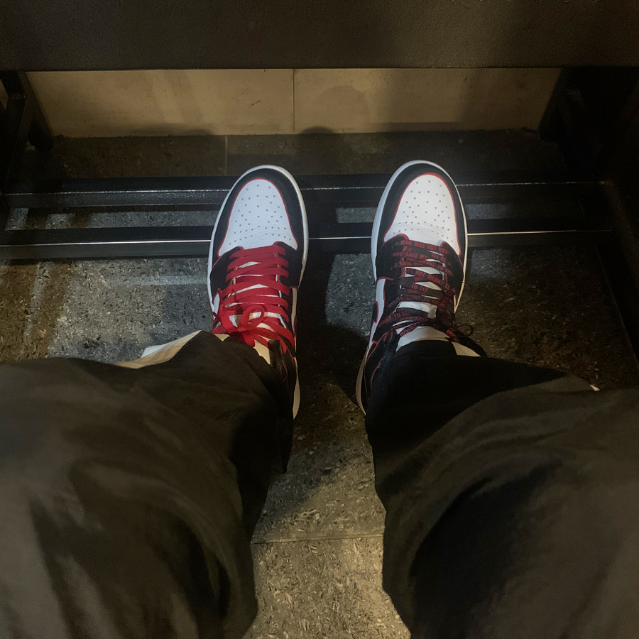 Jordan 1 Retro High OG Bloodline 착용 스타일 - 2