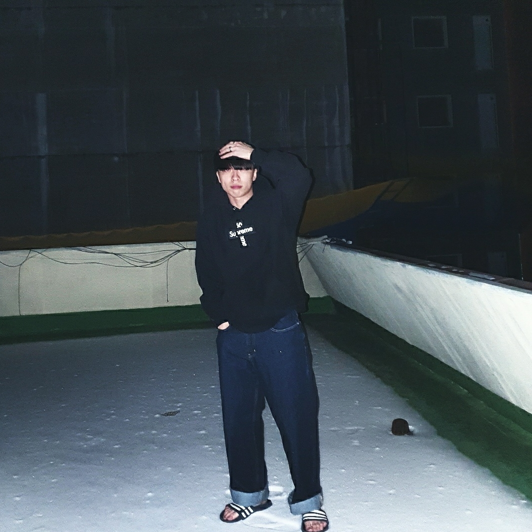 Supreme Cross Box Logo Hooded Sweatshirt Black - 20FW 착용 스타일